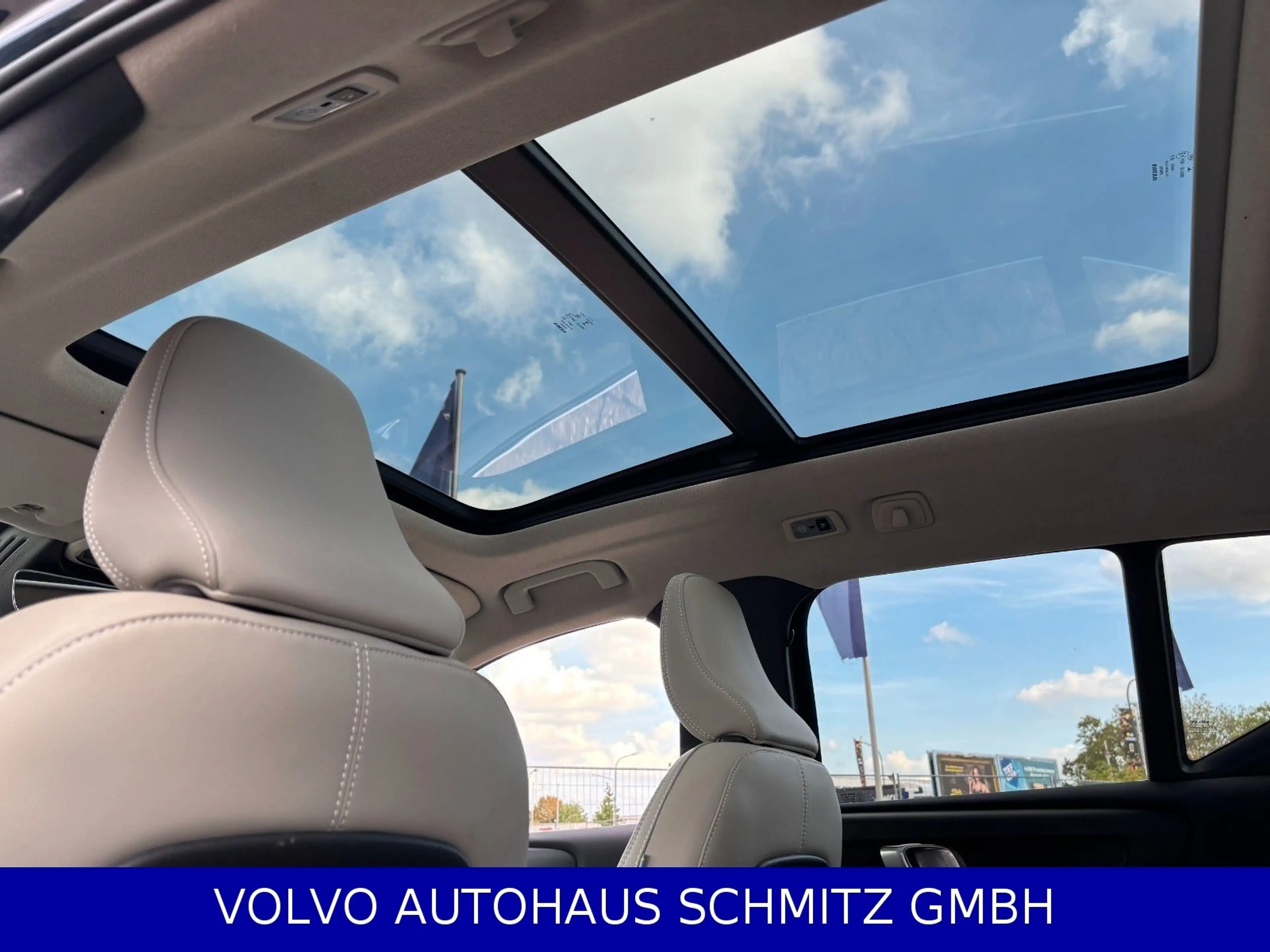 Volvo XC40 Inscription 2WD Panorama AHK — photo 13