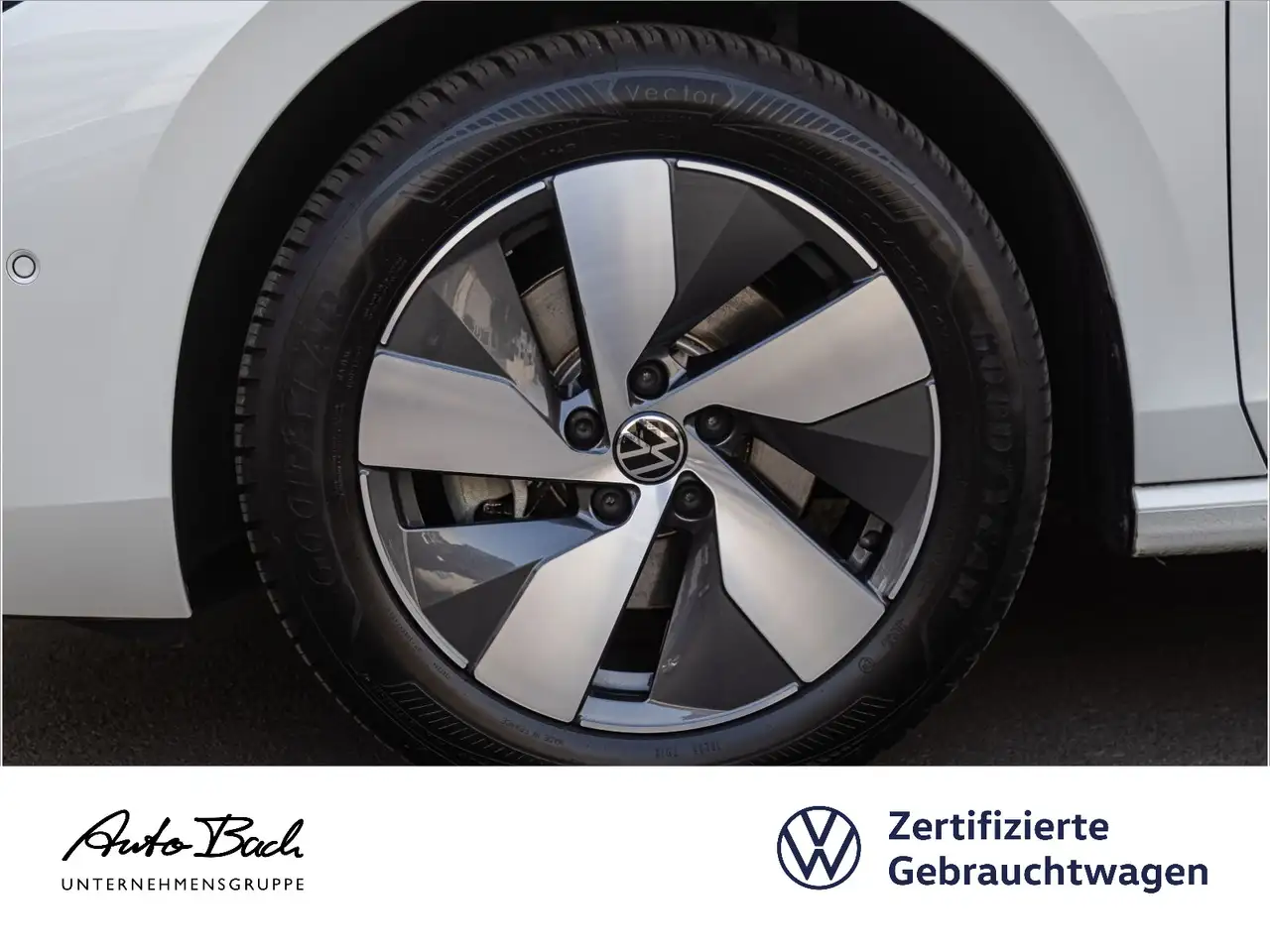 Volkswagen Passat Variant 1.5 eTSI DSG Business, Navi, LED, 8