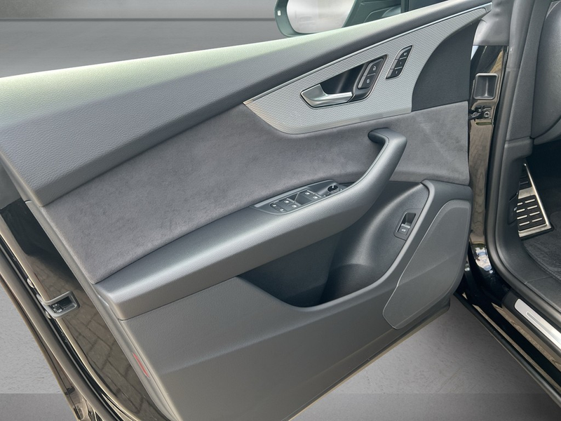 Audi SQ8 4.0 TFSI quattro tiptronic Standheizung*Pano — photo 6