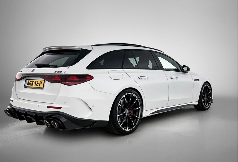 Mercedes-Benz E 53 AMG Estate 4MATIC+ Night Edition Brabus B700 uitgevoer — photo 2