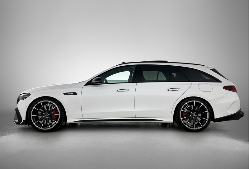 Mercedes-Benz E 53 AMG Estate 4MATIC+ Night Edition Brabus B700 uitgevoer — photo 3