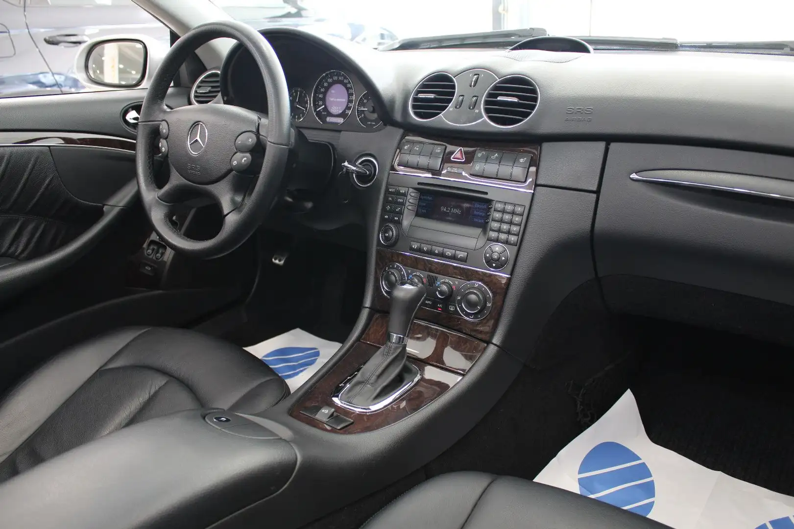 Mercedes-Benz CLK 200 CLK Cabrio CLK 200 Kompressor"AMG-Paket" Argent - 2