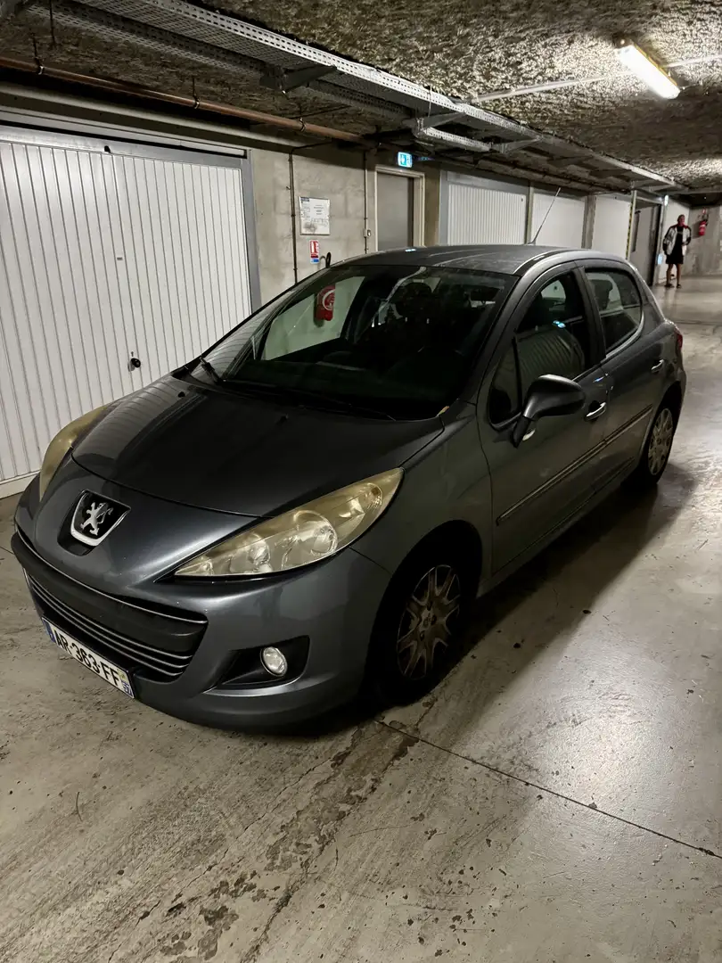 Peugeot 207 1.6 HDi 90ch Business Pack - 2