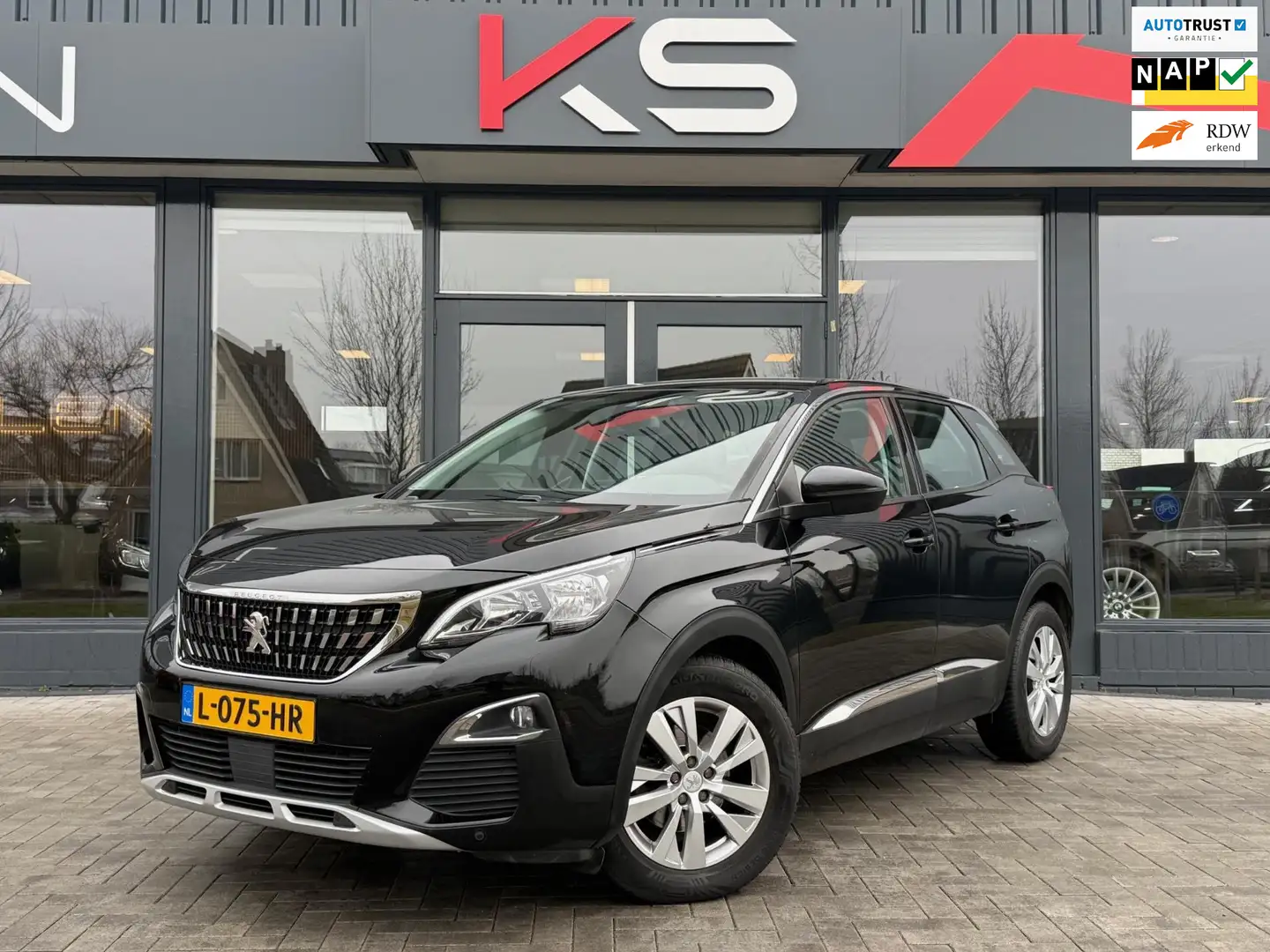 Peugeot 3008 1.2 PureTech Allure Apple Carplay Virtual Camera Nero - 1