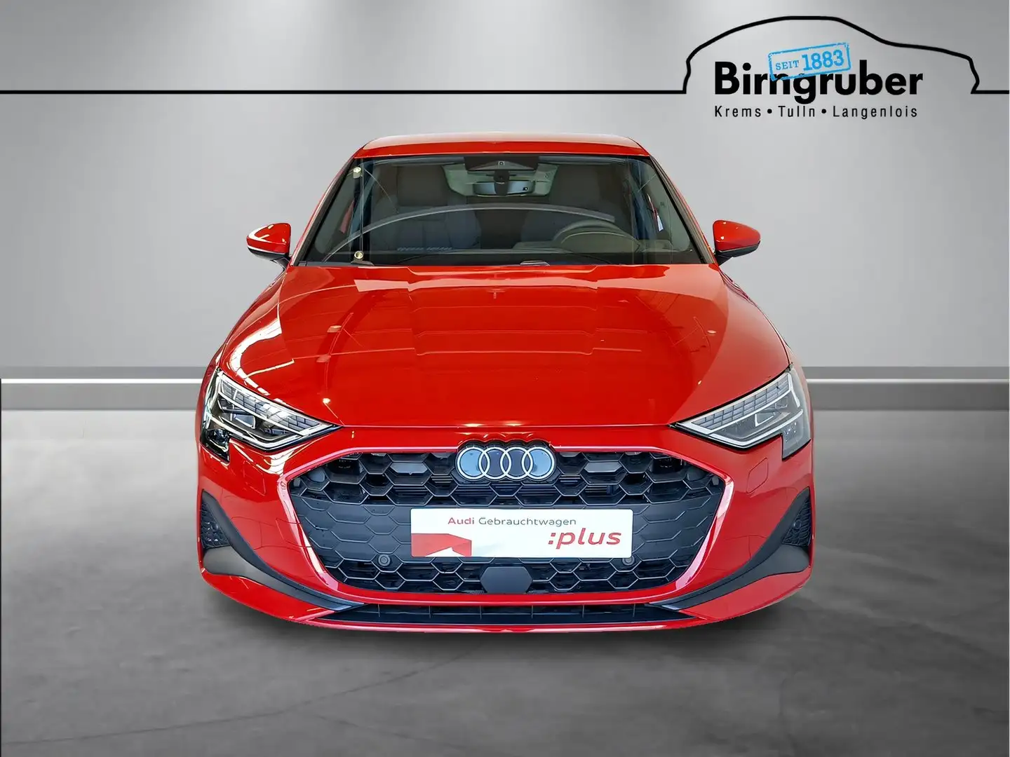 Audi A3 30 TFSI Rot - 2