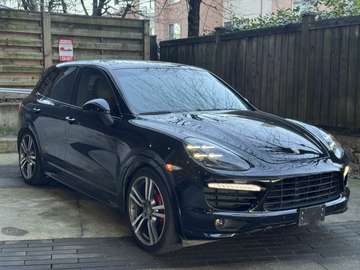 AWD 4dr GTS