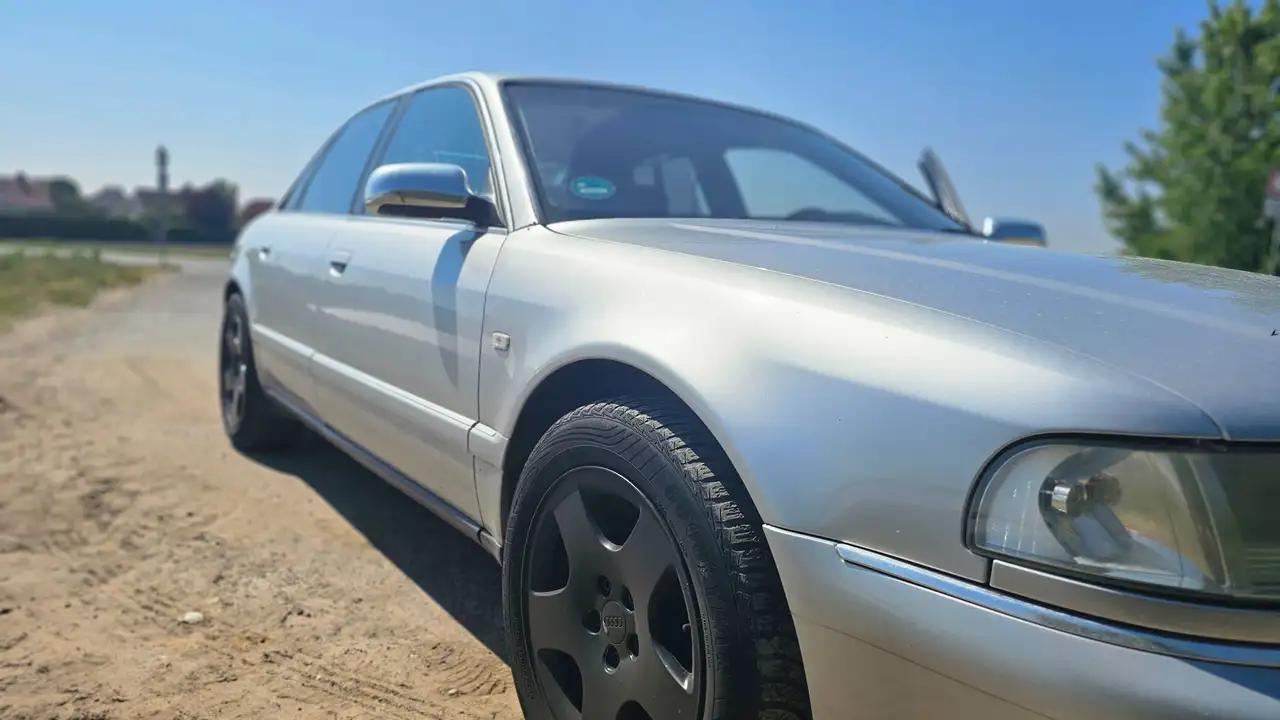 Audi A8 4.2 quattro, foto 3