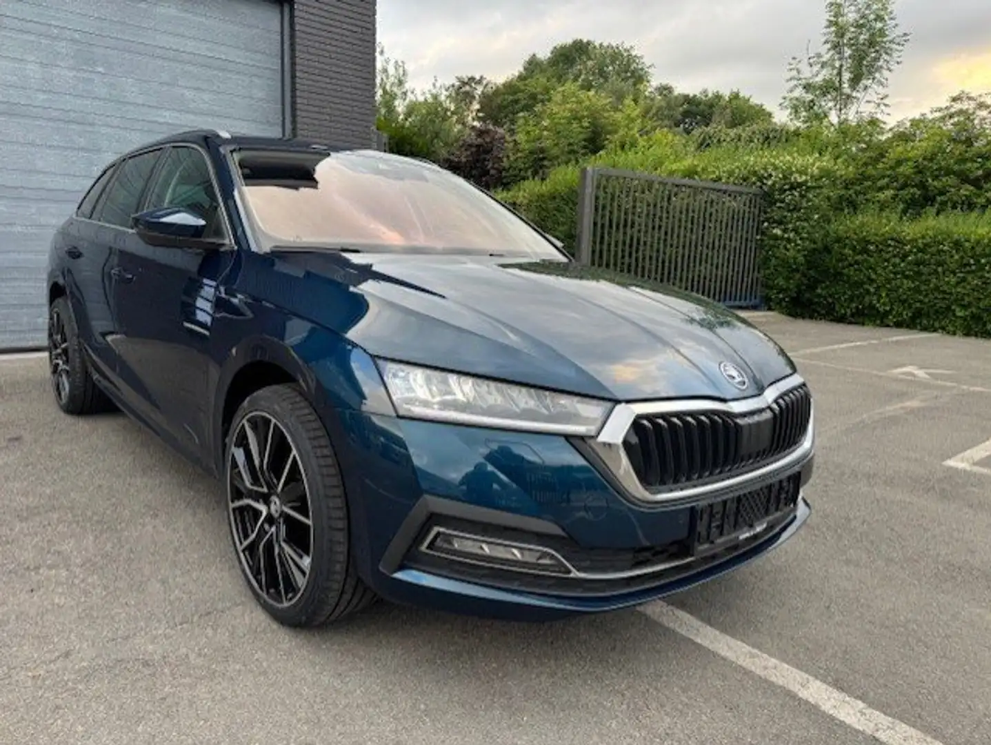 Skoda Octavia 1.4 TSI DSG 258 PK PLUG-IN HYBRD Camera Cruise Bleu - 1