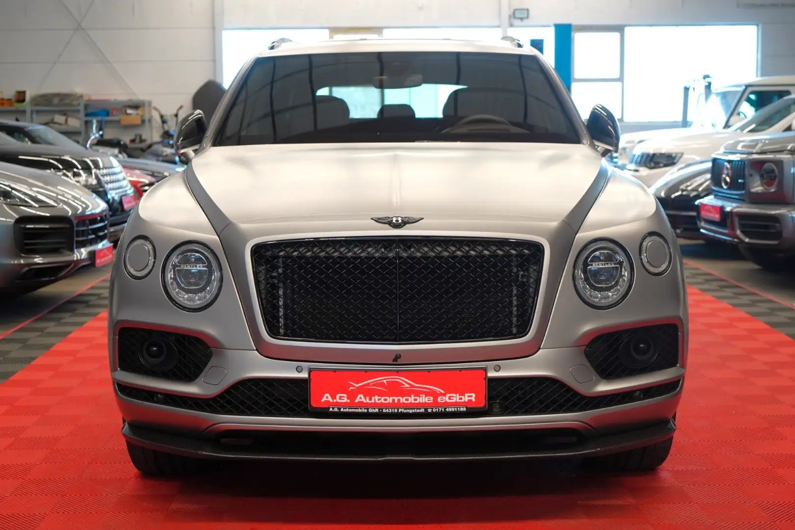 Bentley Bentayga V8 Mulliner *1.Hand*Unfallfrei*Carbon* Grau - 2