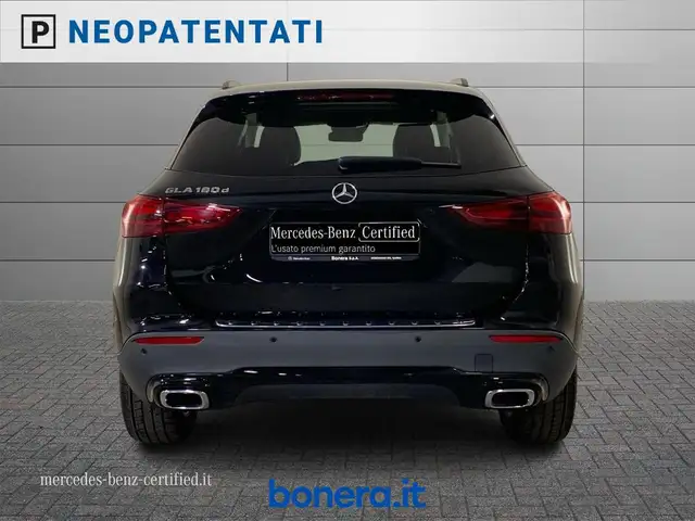 Mercedes-Benz Gla view 5