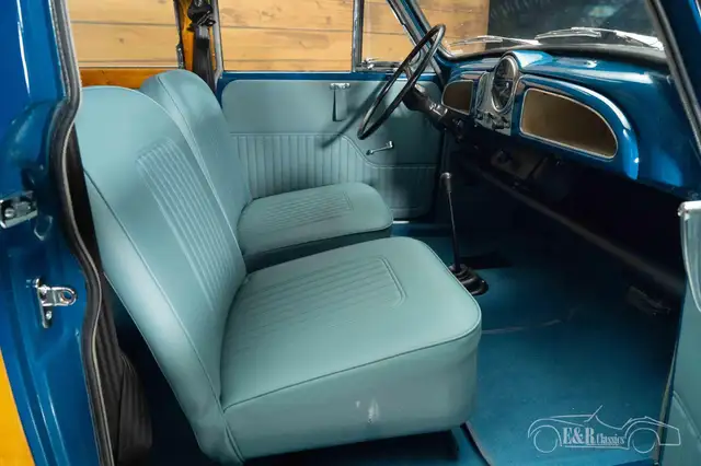 Oldtimer Morris Minor view 9
