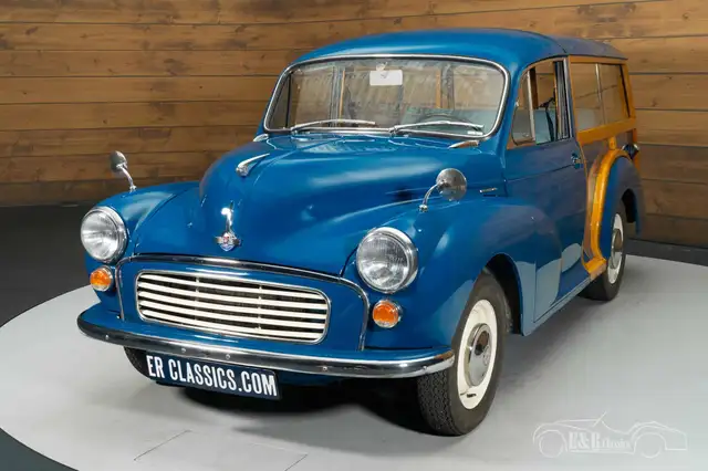 Oldtimer Morris Minor view 3