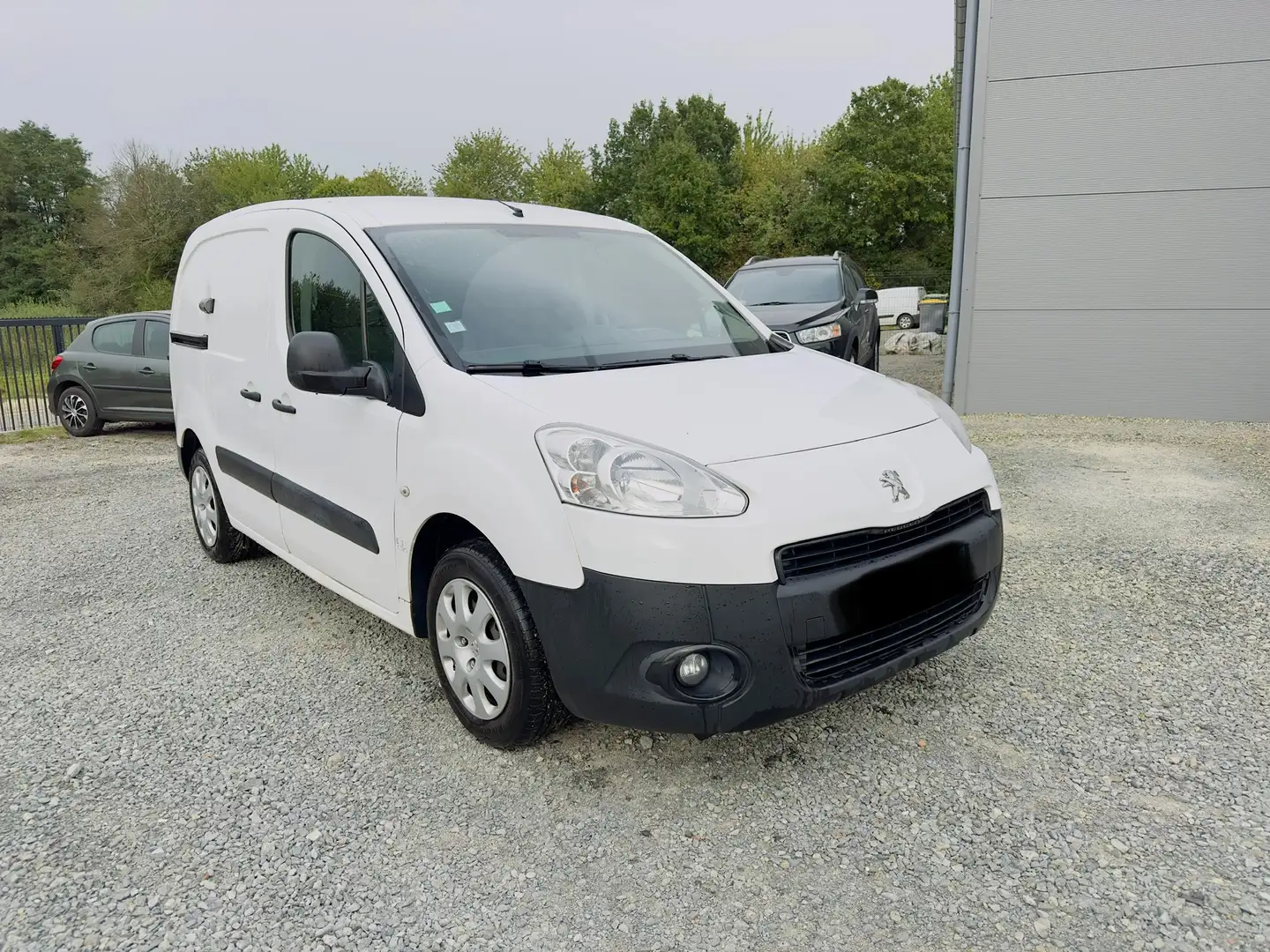 Peugeot Partner FGN 120 L1 1.6 HDI 75 FAP PACK CD CLIM Blanc - 2