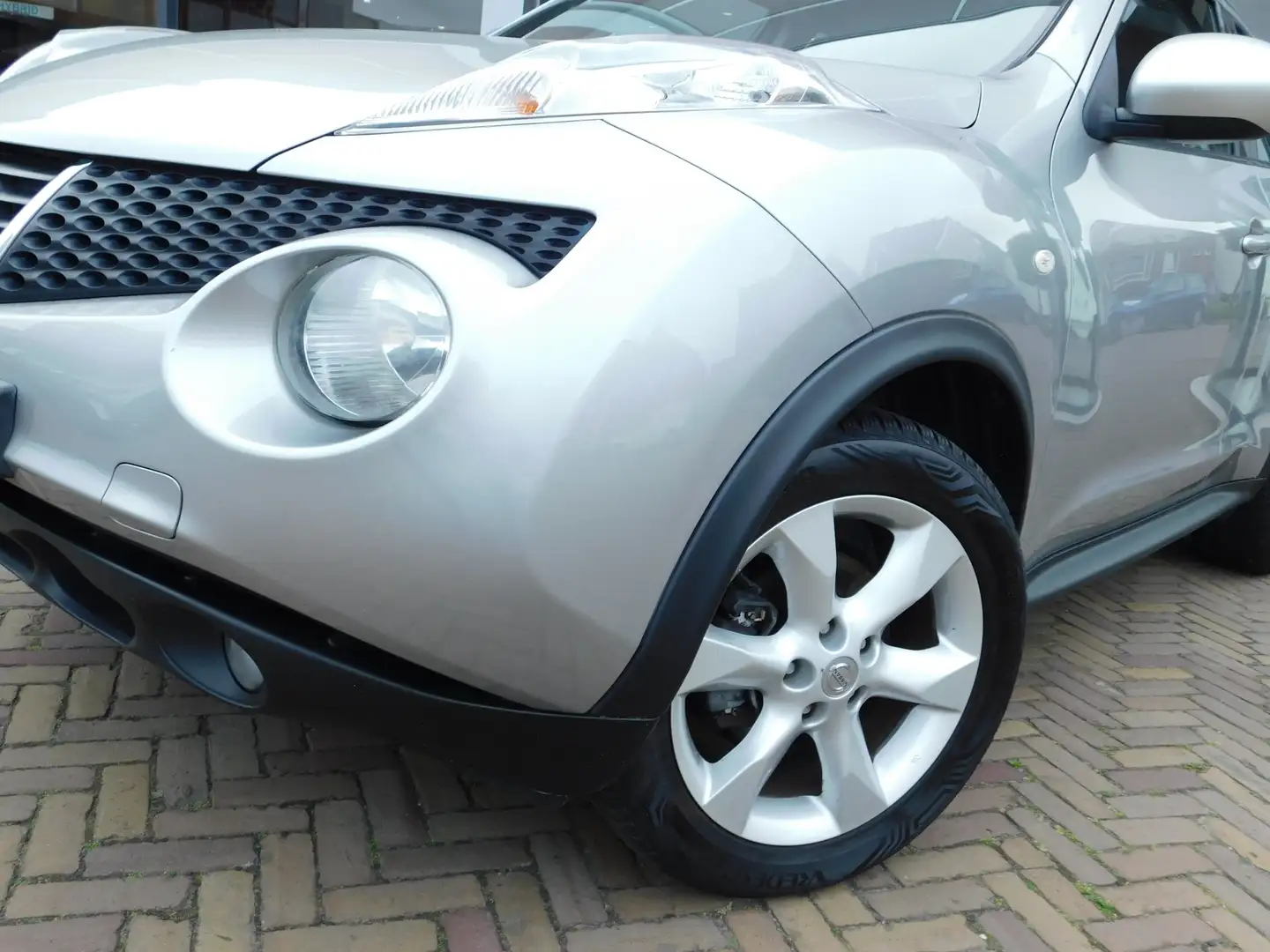 Nissan Juke 1.6 Acenta | Trekhaak Gris - 2