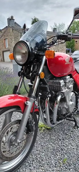 Honda CB 750 - foto 2