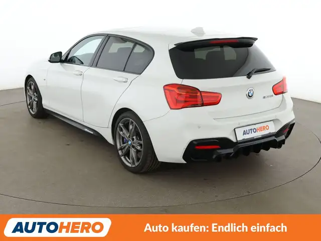 BMW 1 Series view 4