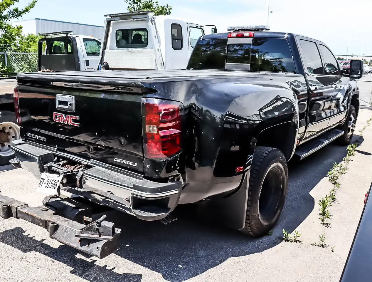 GMC Sierra 3500 снимка GMC Sierra 3500
