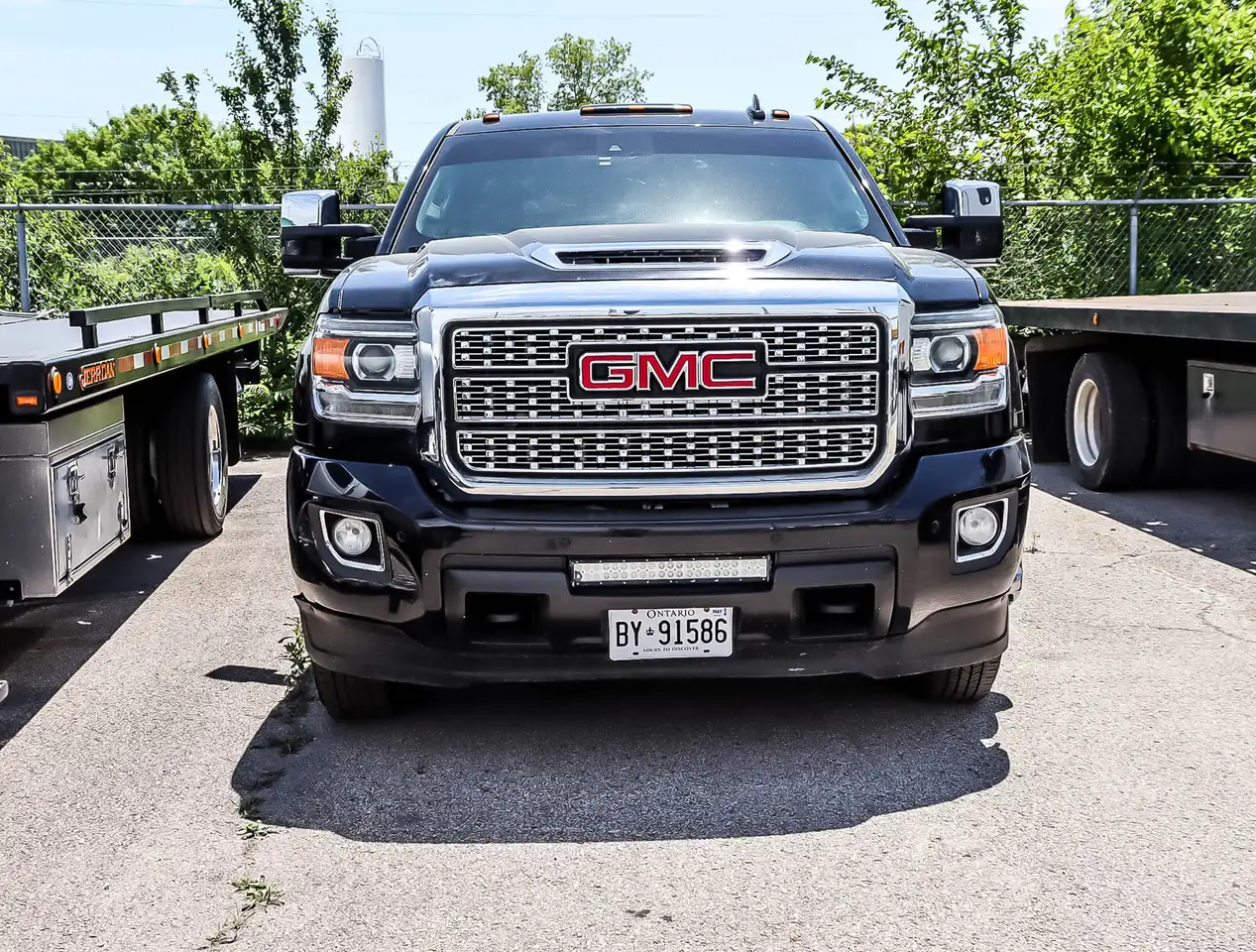 GMC Sierra 3500 снимка GMC Sierra 3500