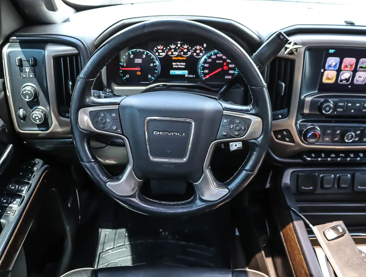 GMC Sierra 3500 снимка GMC Sierra 3500