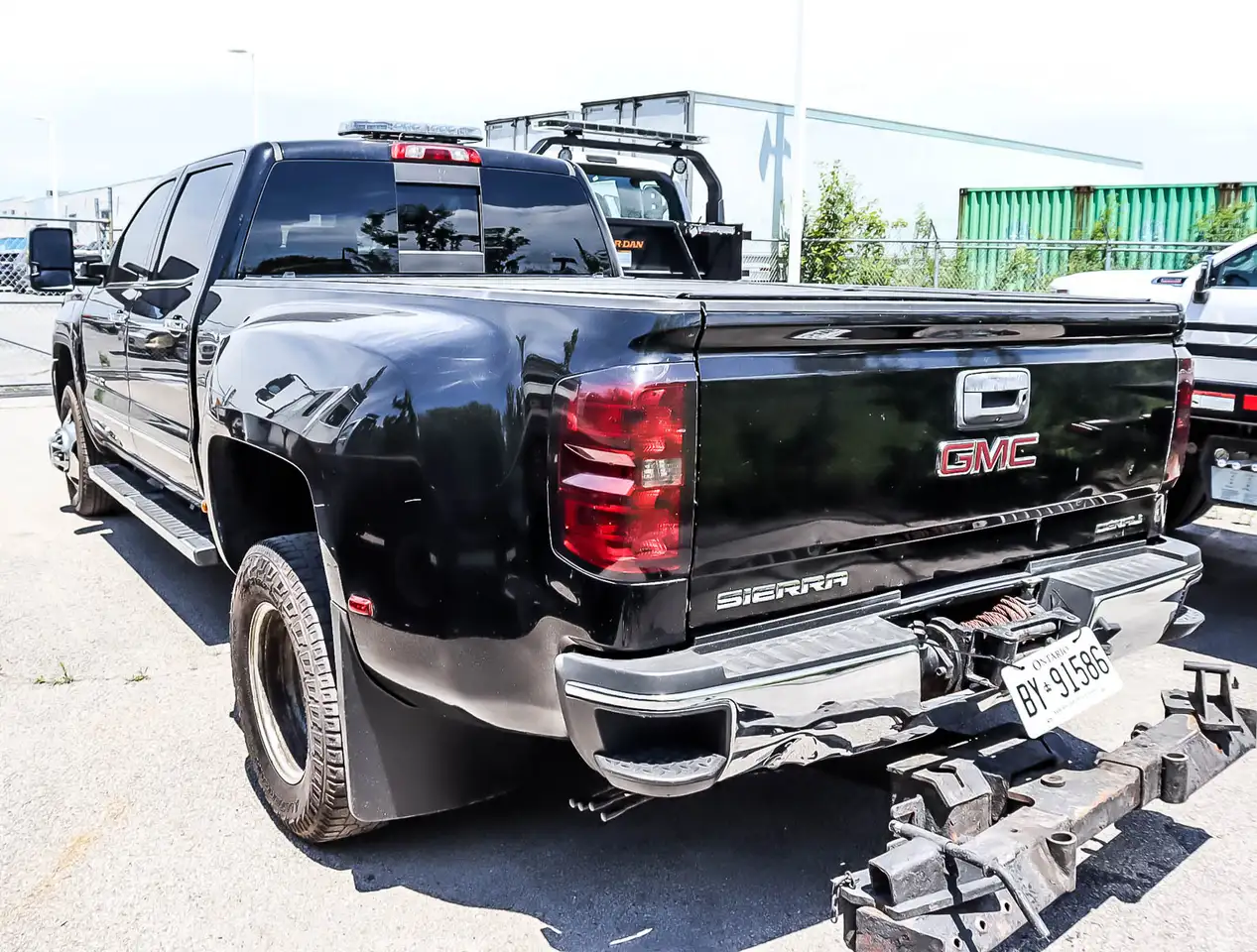 GMC Sierra 3500 снимка GMC Sierra 3500