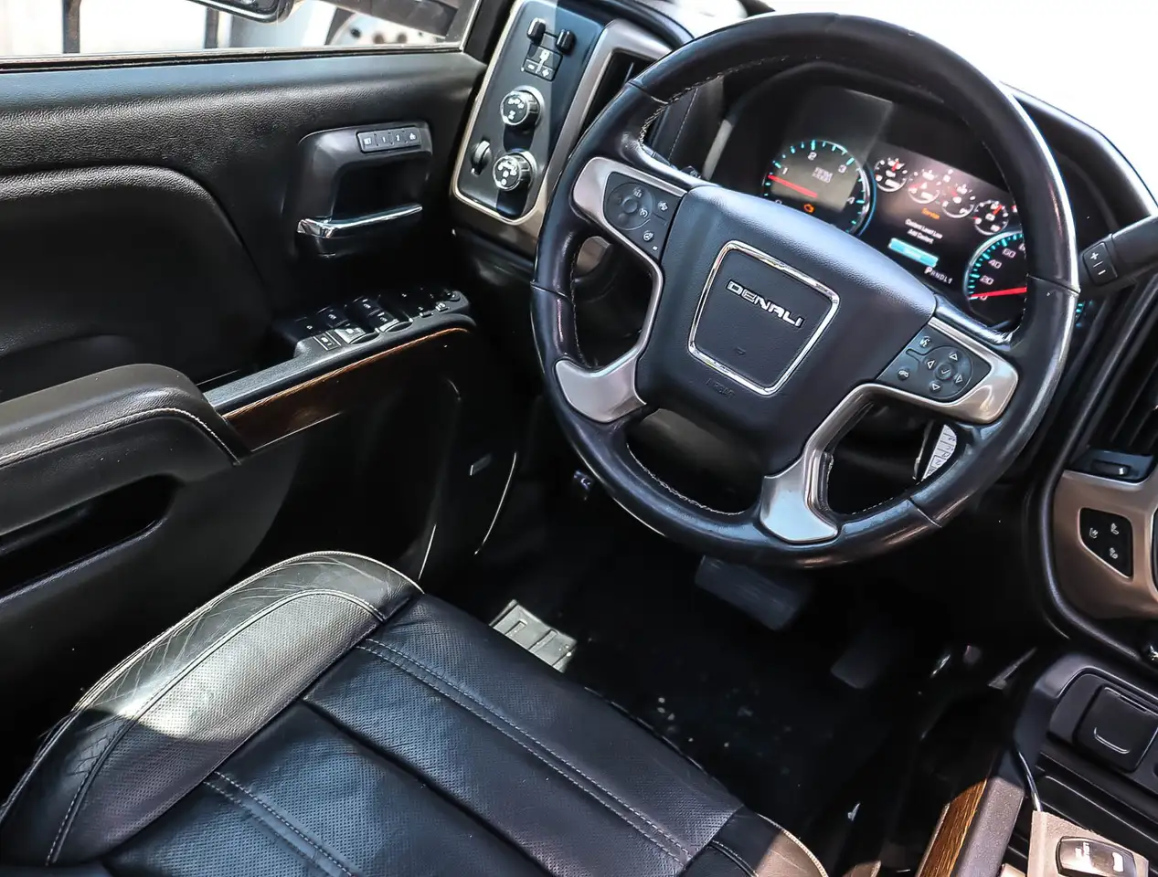 GMC Sierra 3500 снимка GMC Sierra 3500