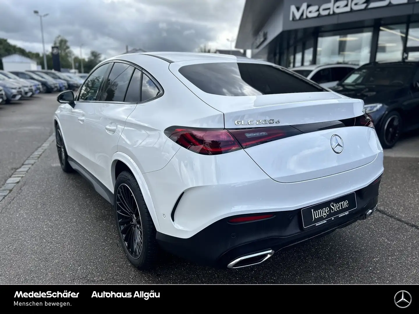 Mercedes-Benz GLC 220 GLC 220 d 4M Coupé AMG Night AHK LED EasyP Ambie Weiß - 2
