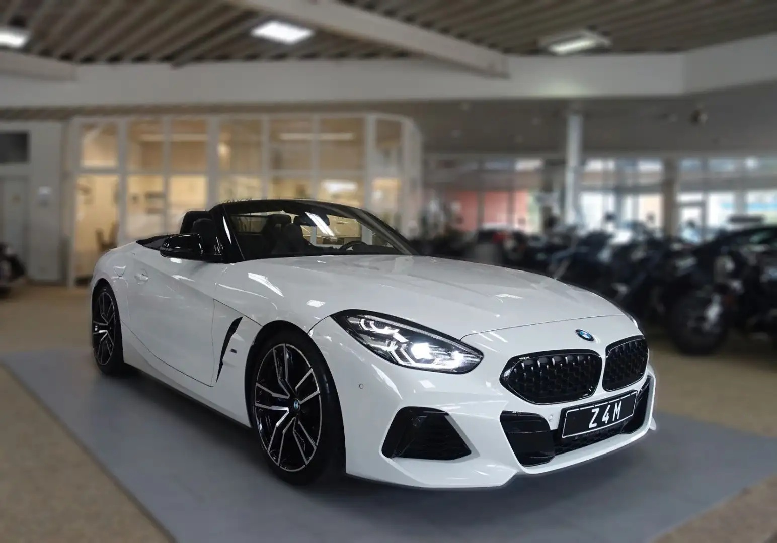 BMW Z4 Roadster M40i G29; NAV HUD AAC KAM H&K 19"... Blanc - 1