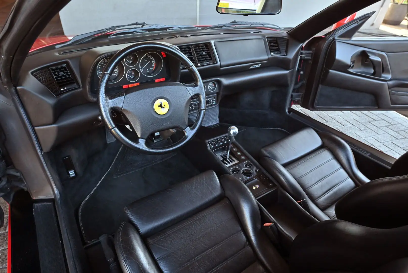 Ferrari F355 GTS/Perle!1a Historie&Unterlagen-Handschalt Rojo - 2