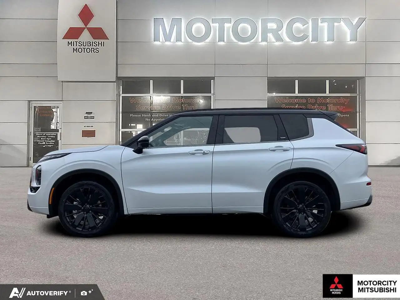 Mitsubishi Outlander снимка Mitsubishi Outlander