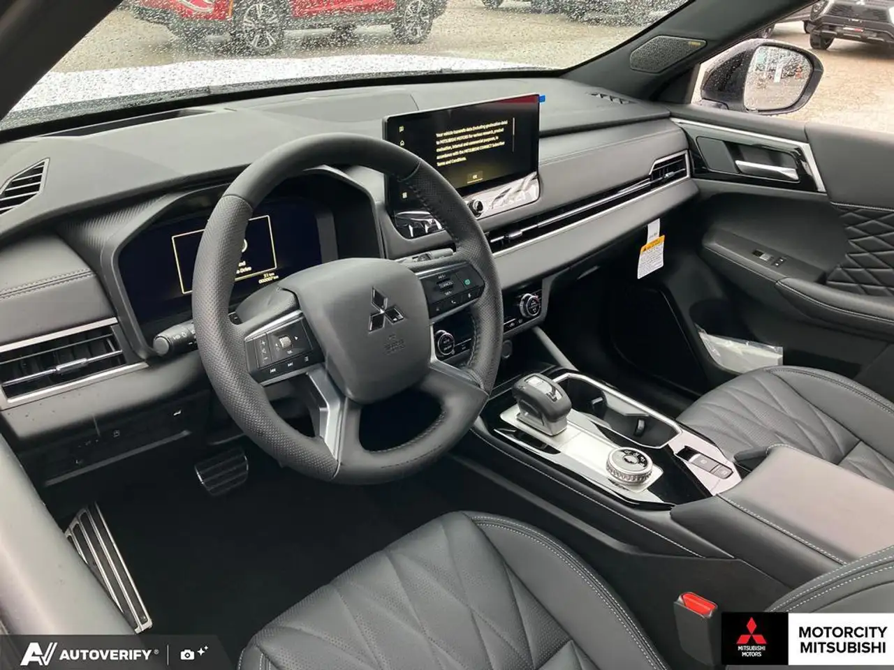 Mitsubishi Outlander снимка Mitsubishi Outlander