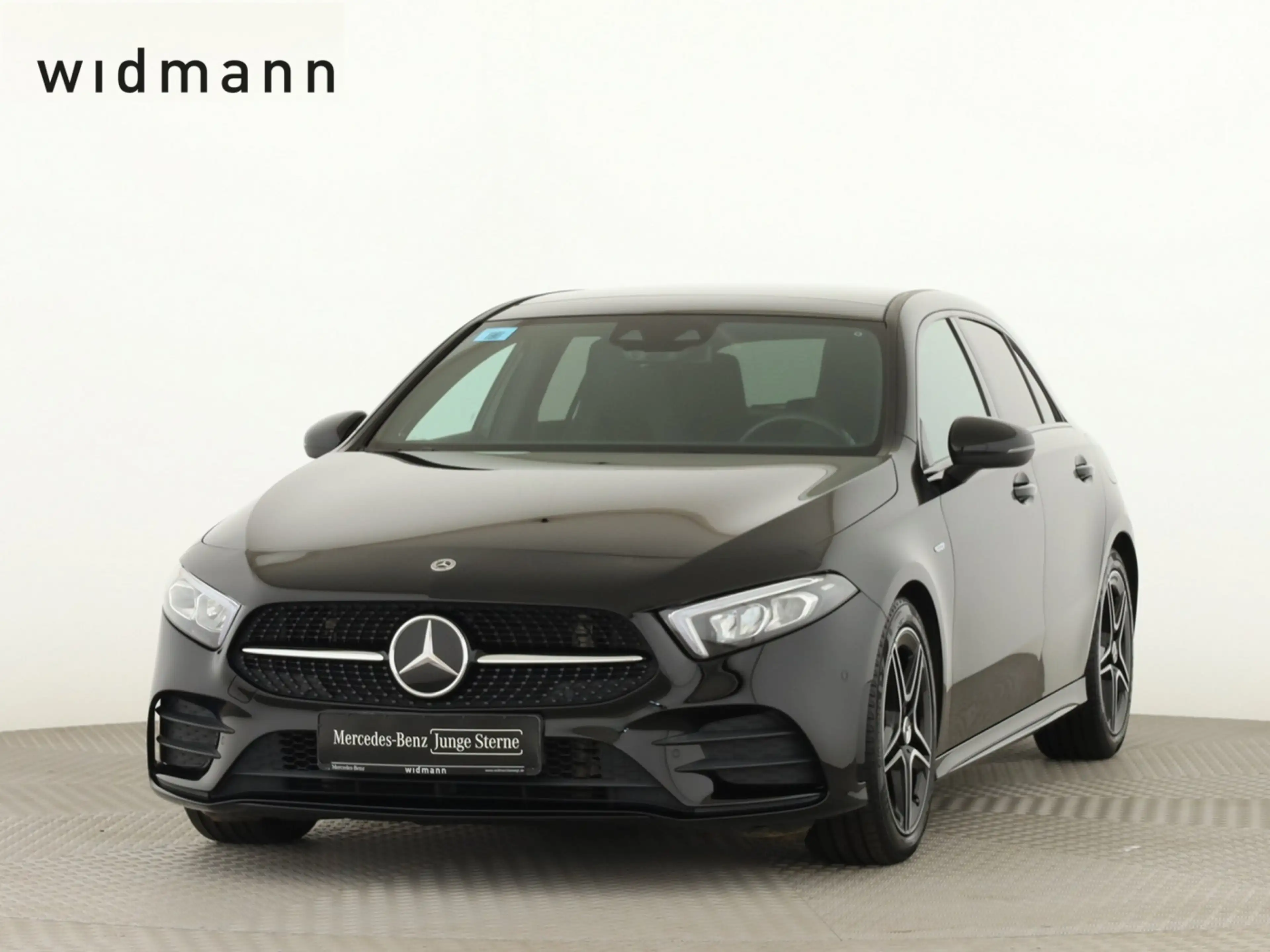 Mercedes-Benz A 200 *AMG-Line*Edition 2020*Panorama*LED*Navi**