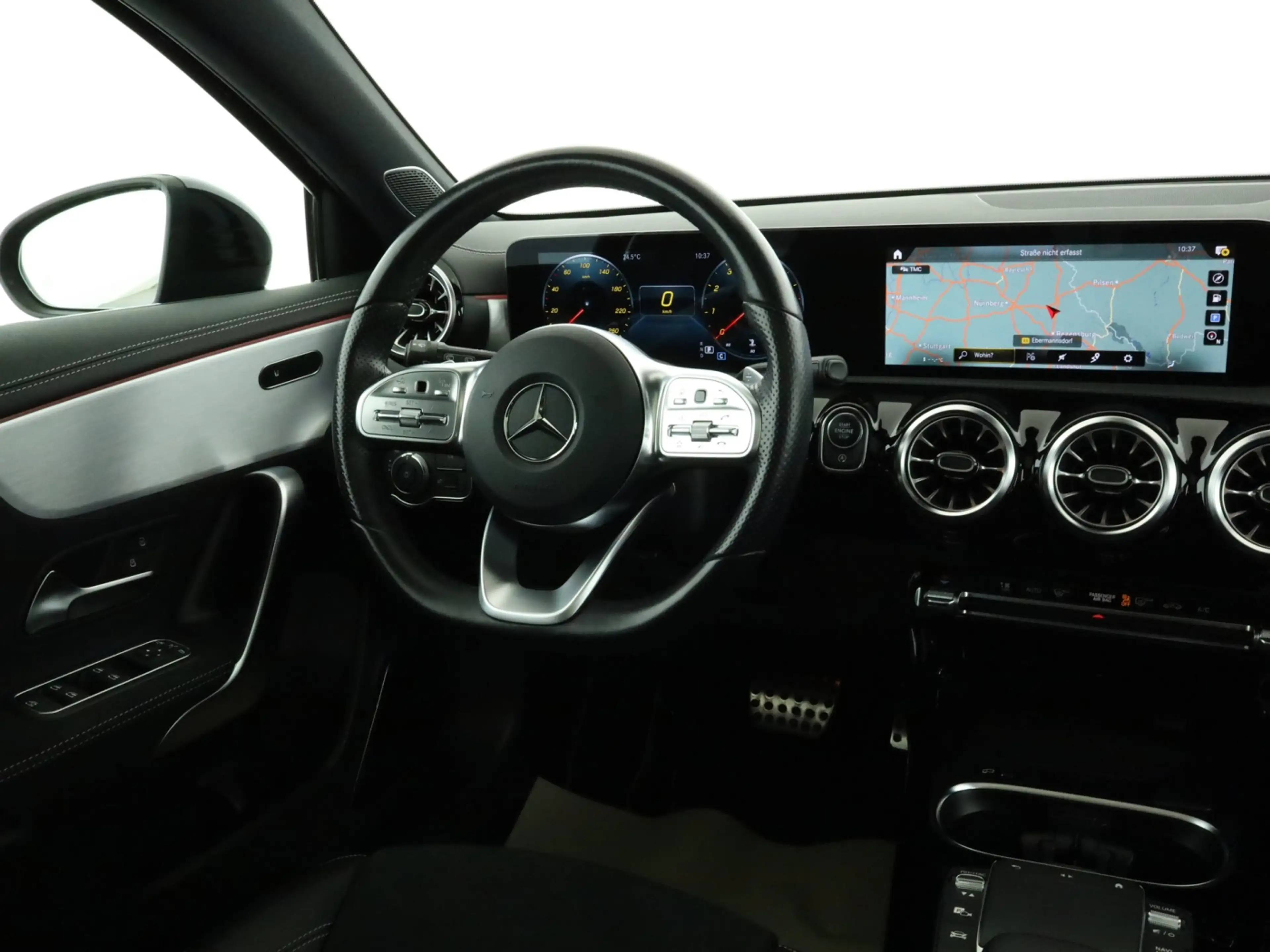 Mercedes-Benz A 200 *AMG-Line*Edition 2020*Panorama*LED*Navi** — photo 10