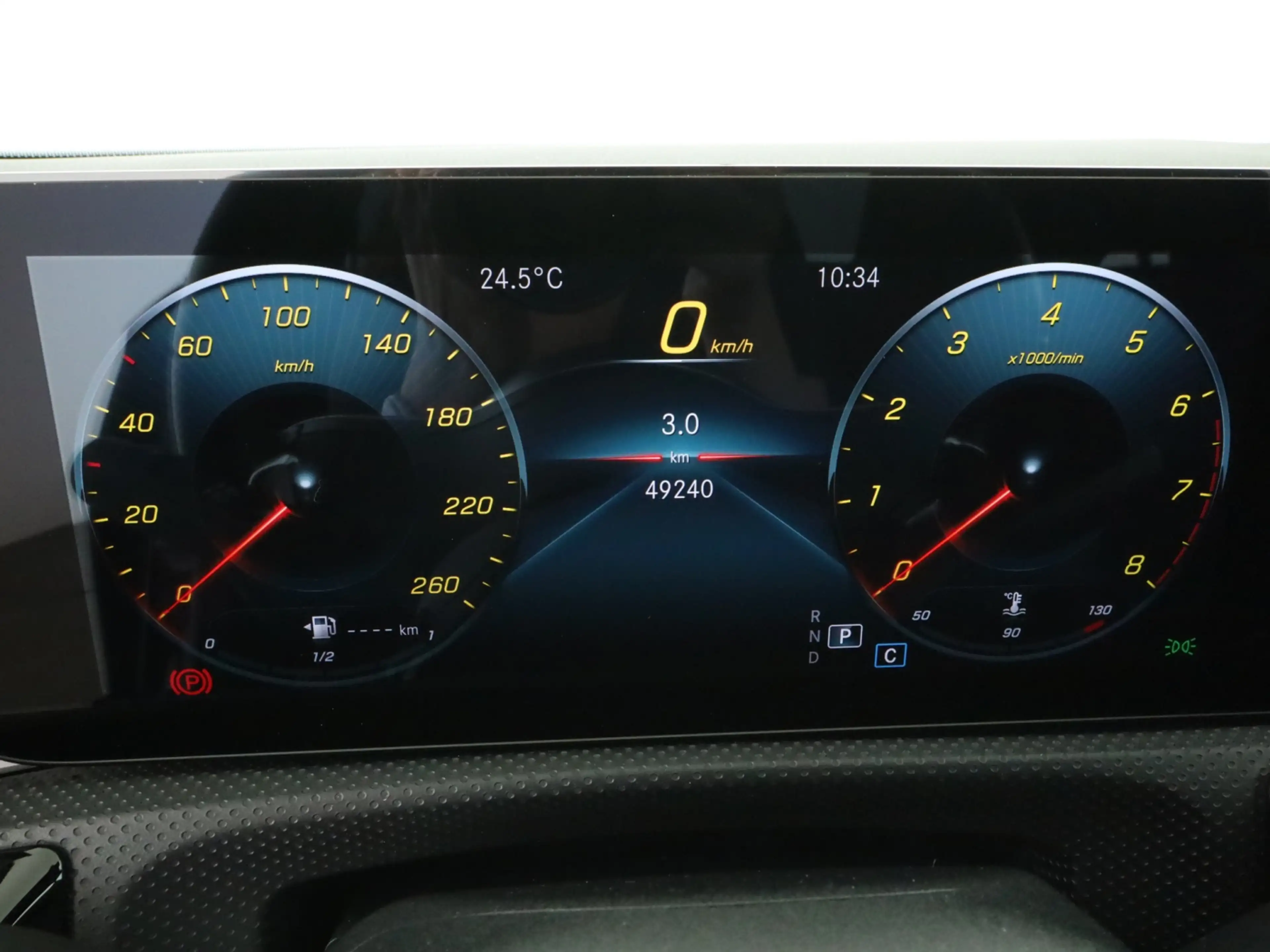 Mercedes-Benz A 200 *AMG-Line*Edition 2020*Panorama*LED*Navi** — photo 12