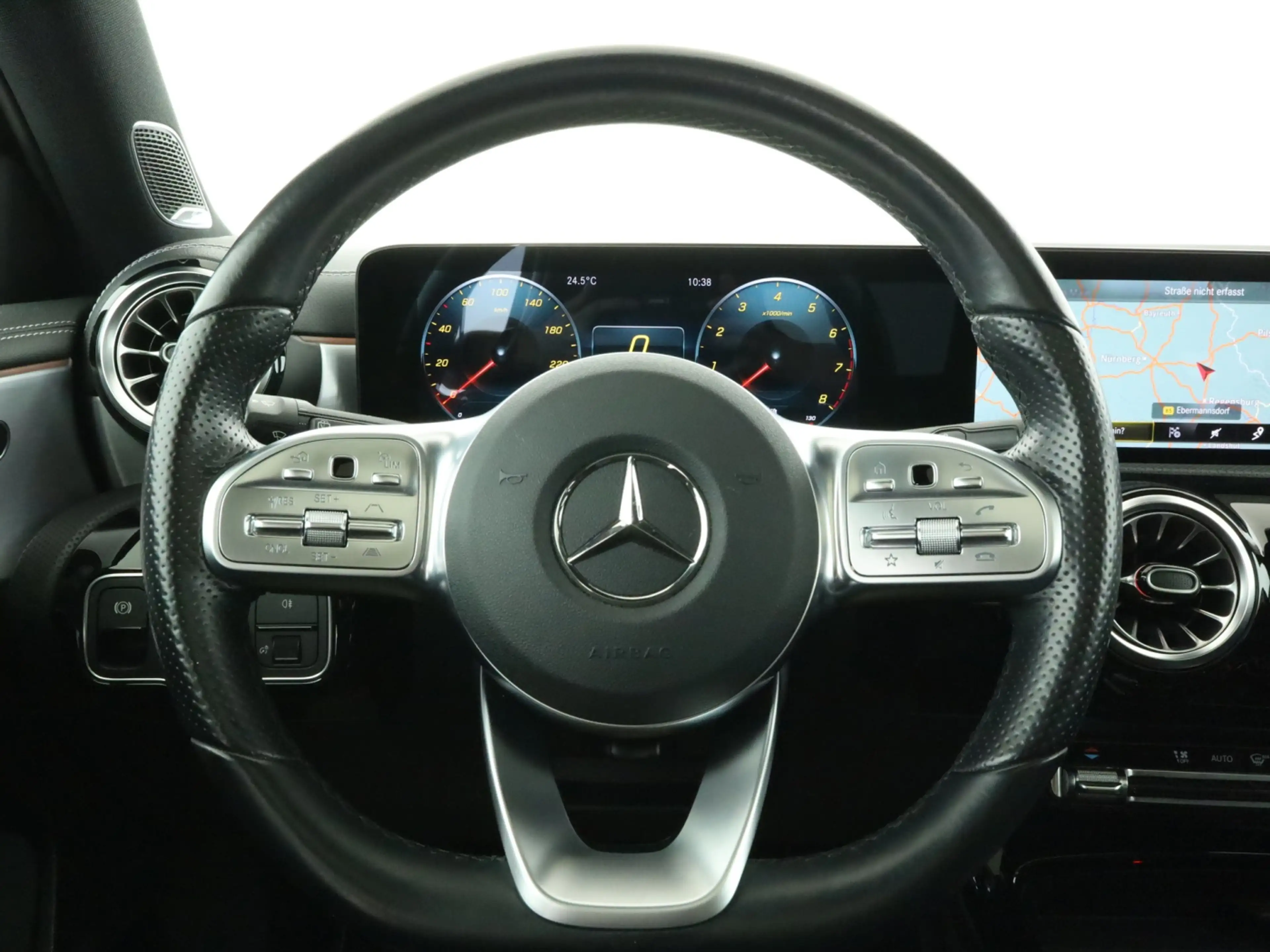 Mercedes-Benz A 200 *AMG-Line*Edition 2020*Panorama*LED*Navi** — photo 11
