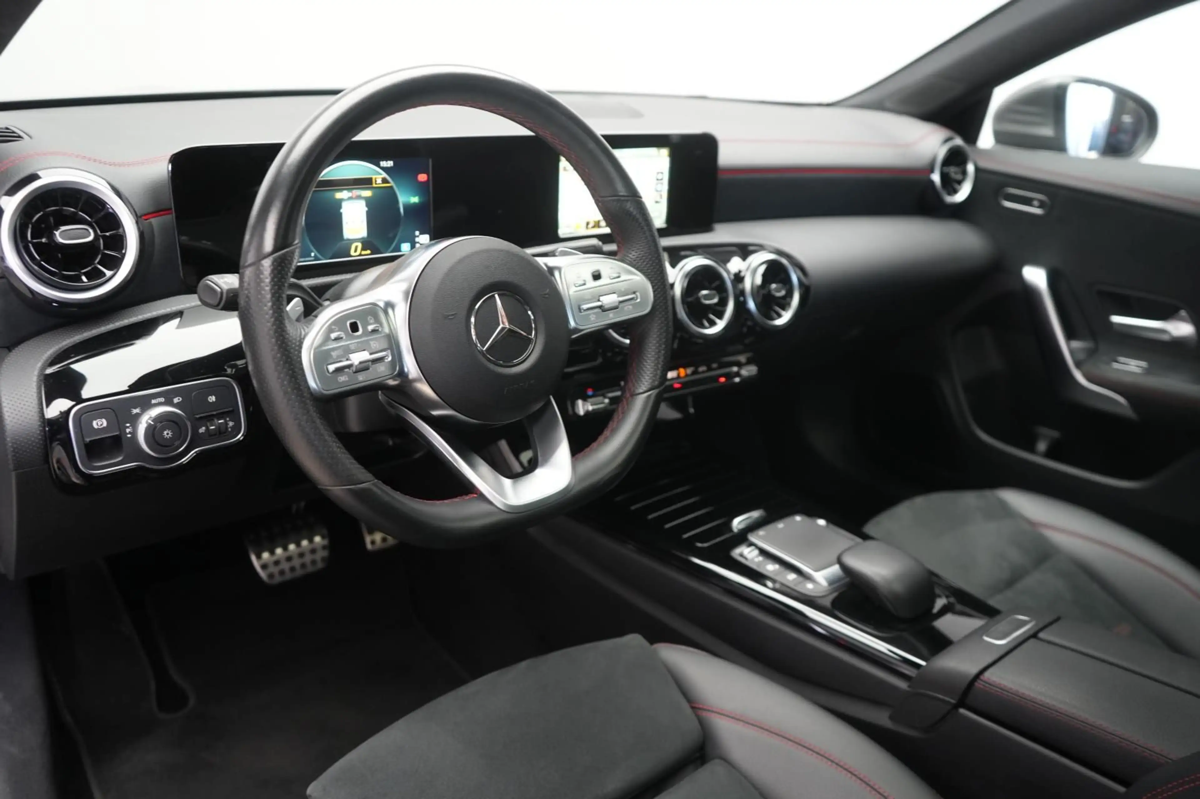 Mercedes-Benz CLA 220 d 8G-DCT AMG CarPlay/Temp/Kamera/Pano/La — photo 13