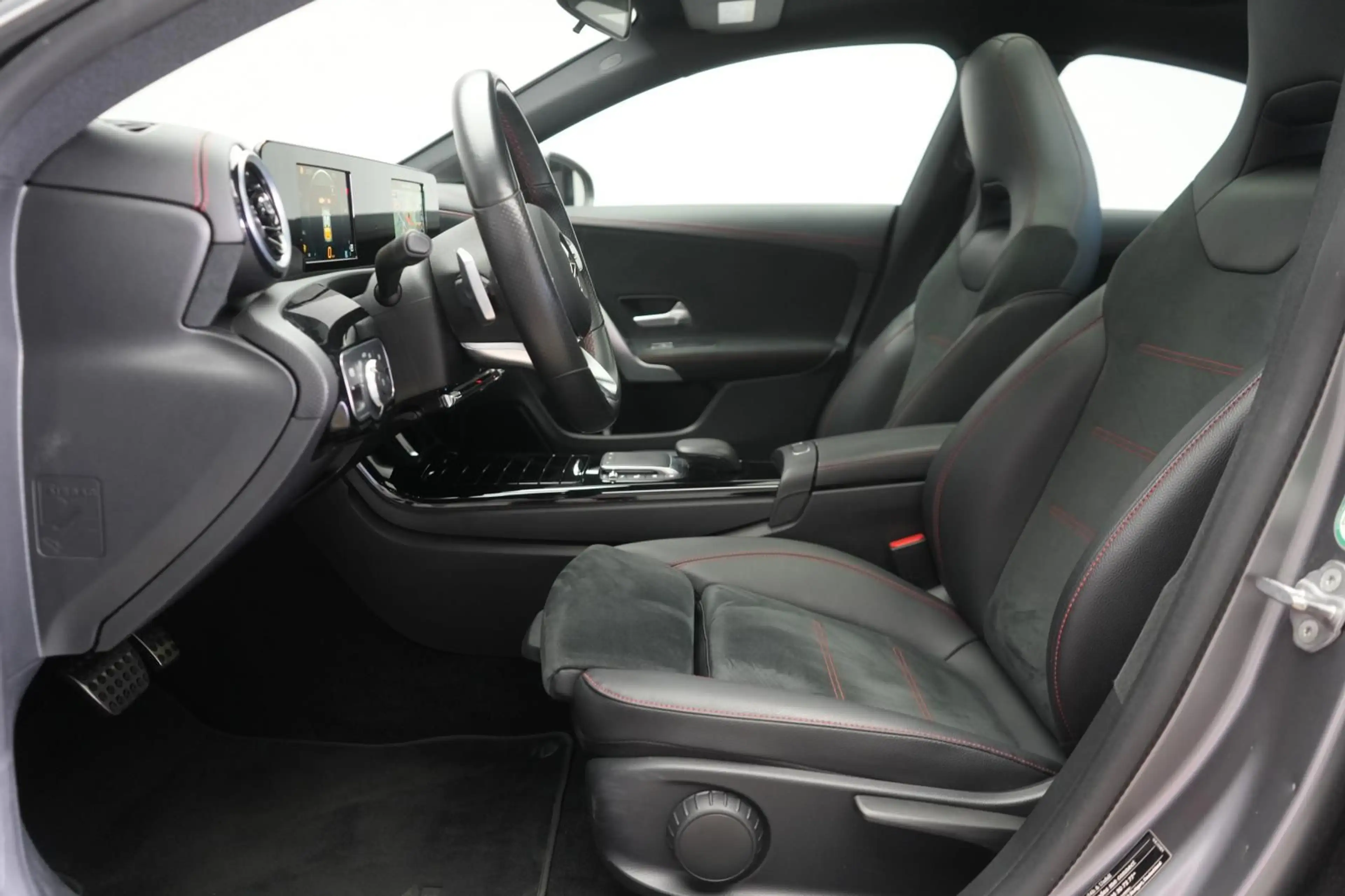 Mercedes-Benz CLA 220 d 8G-DCT AMG CarPlay/Temp/Kamera/Pano/La — photo 10