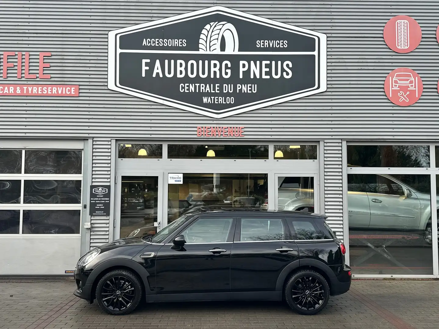 MINI One Clubman *1-PROP/1-OWNER*HISTORIQUE-MINI-100%*PANORAMIQUE* Noir - 2