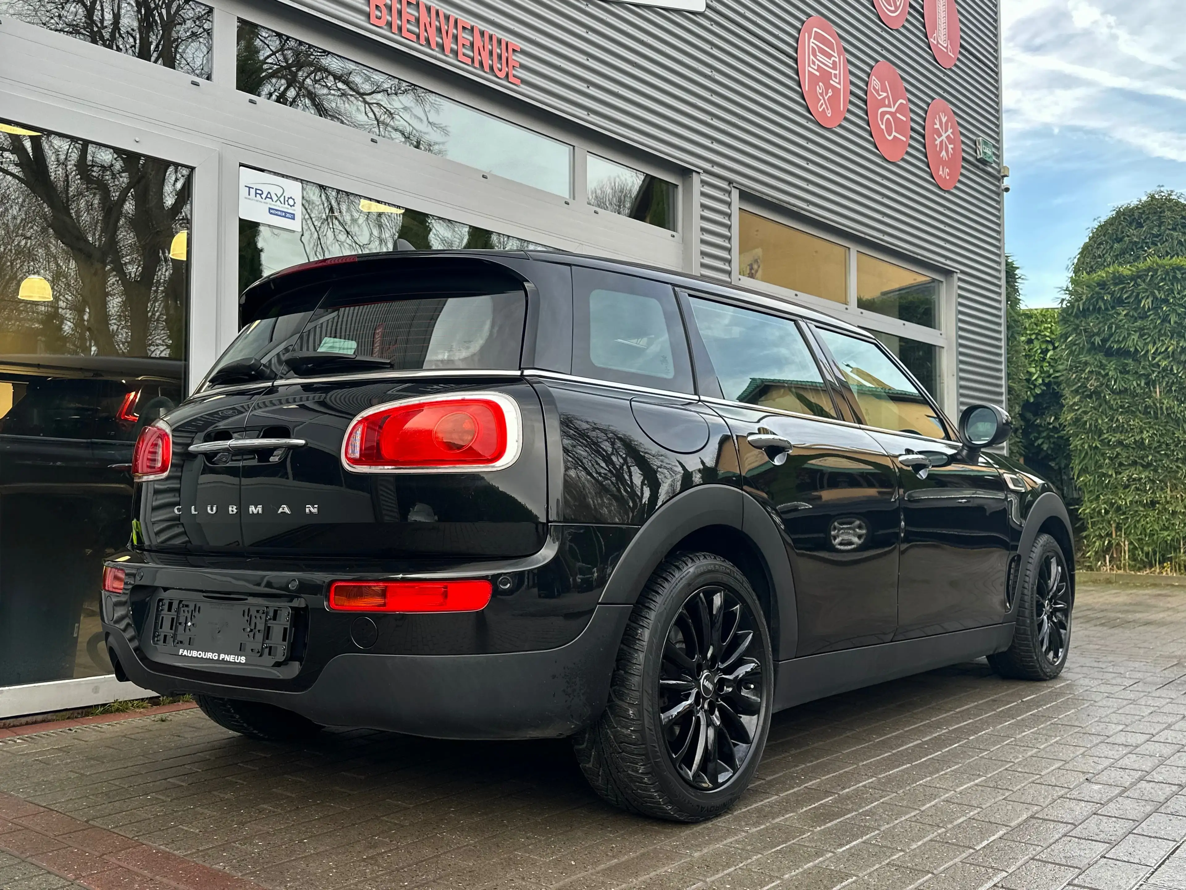 MINI One Clubman *1-PROP/1-OWNER*HISTORIQUE-MINI-100%*PANORAMIQUE* — photo 15