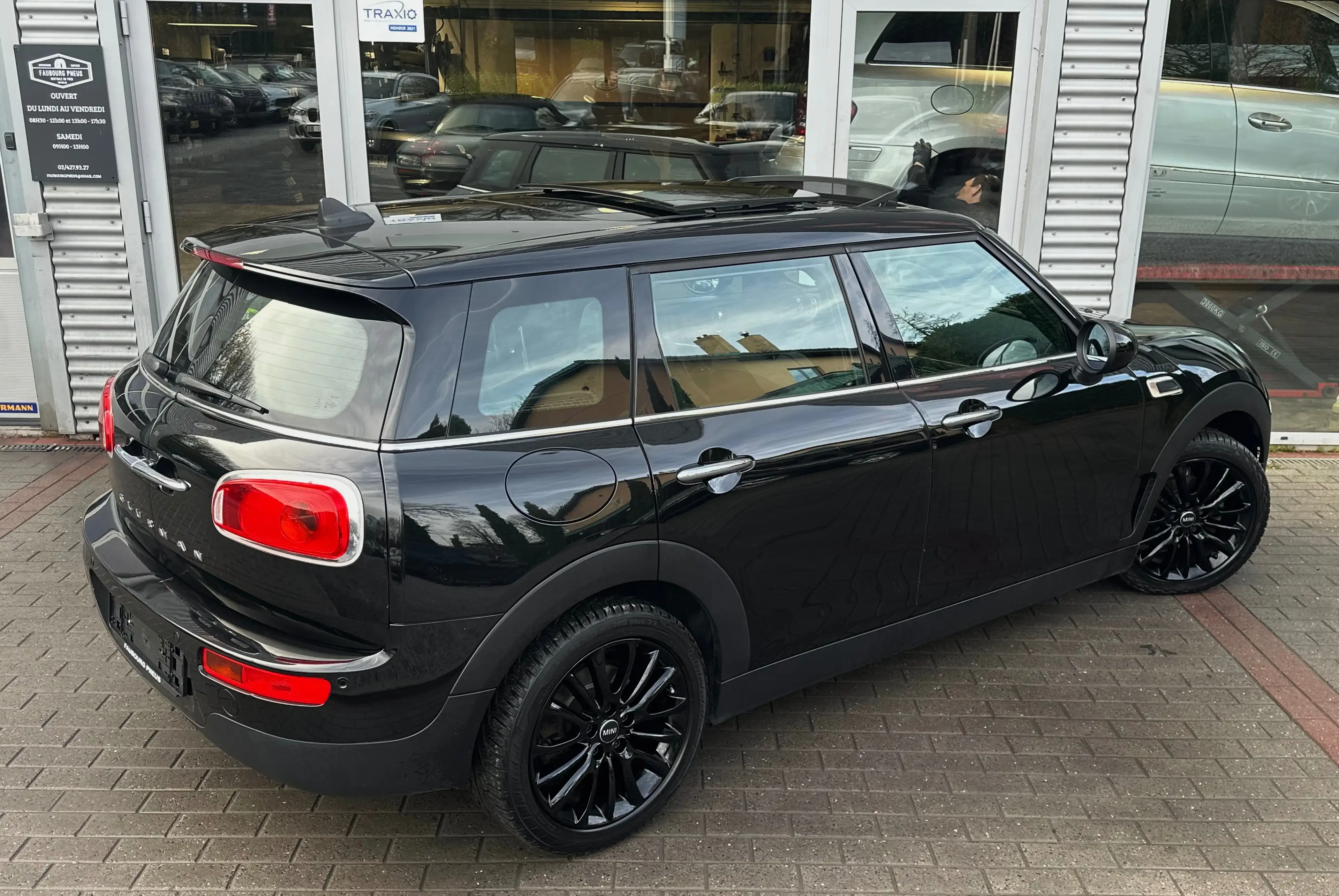MINI One Clubman *1-PROP/1-OWNER*HISTORIQUE-MINI-100%*PANORAMIQUE* — photo 6