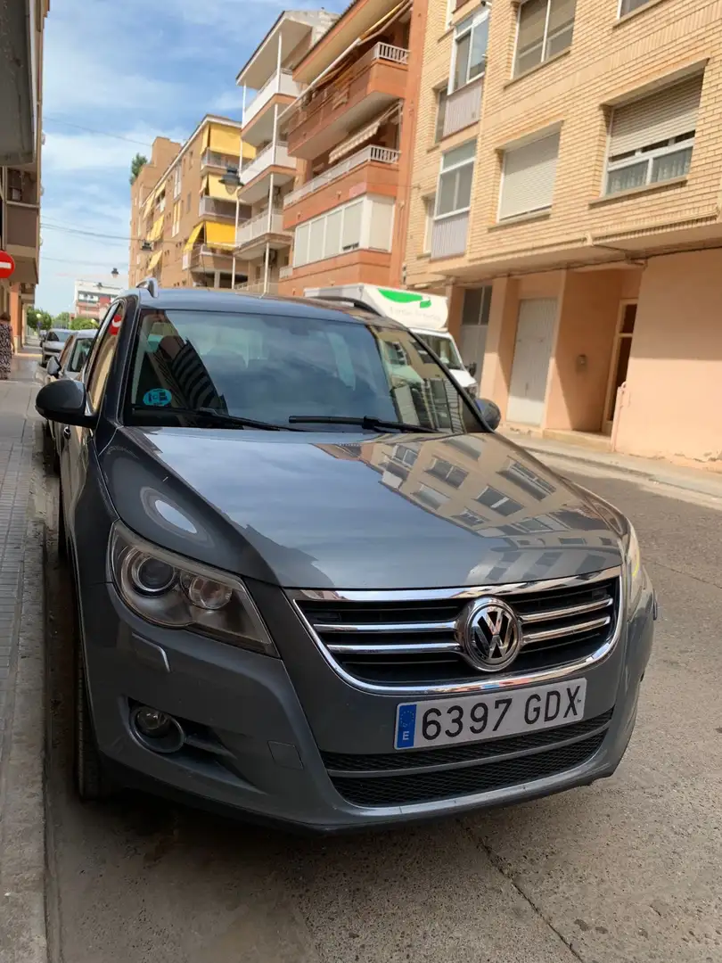 Volkswagen Tiguan 1.4TSI +Motion Gris - 1