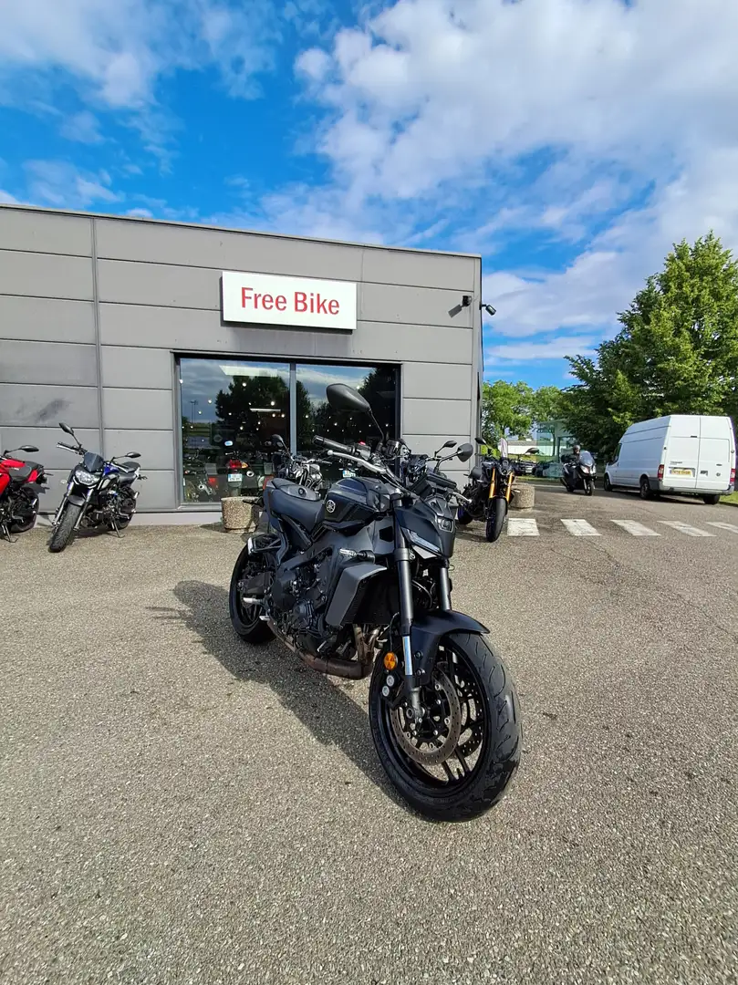 Yamaha MT-09 Noir - 1