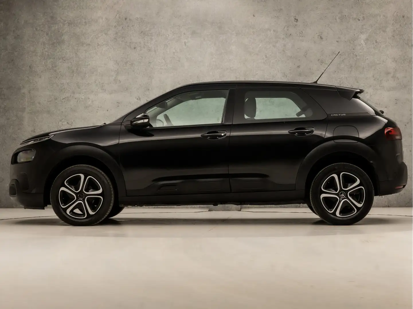 Citroen C4 Cactus 1.2 PureTech Sport (APPLE CARPLAY, GROOT NAVI, CLI Schwarz - 2