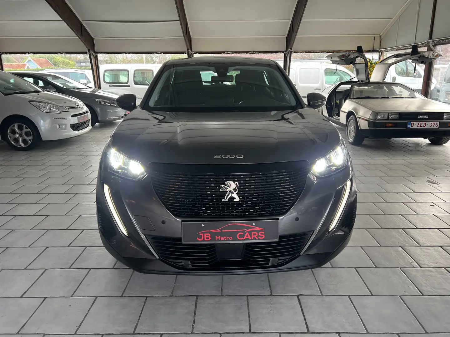 Peugeot 2008 1.5 BlueHDi /CAR PLAY/euro 6d/30000 km Grau - 1