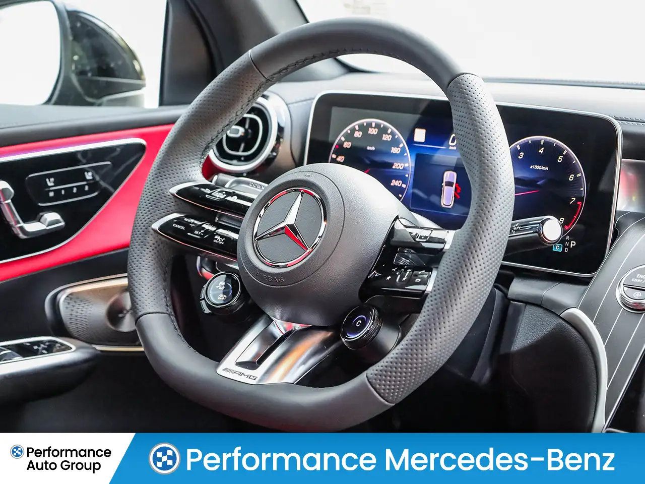 Mercedes-Benz GLC снимка Mercedes-Benz GLC