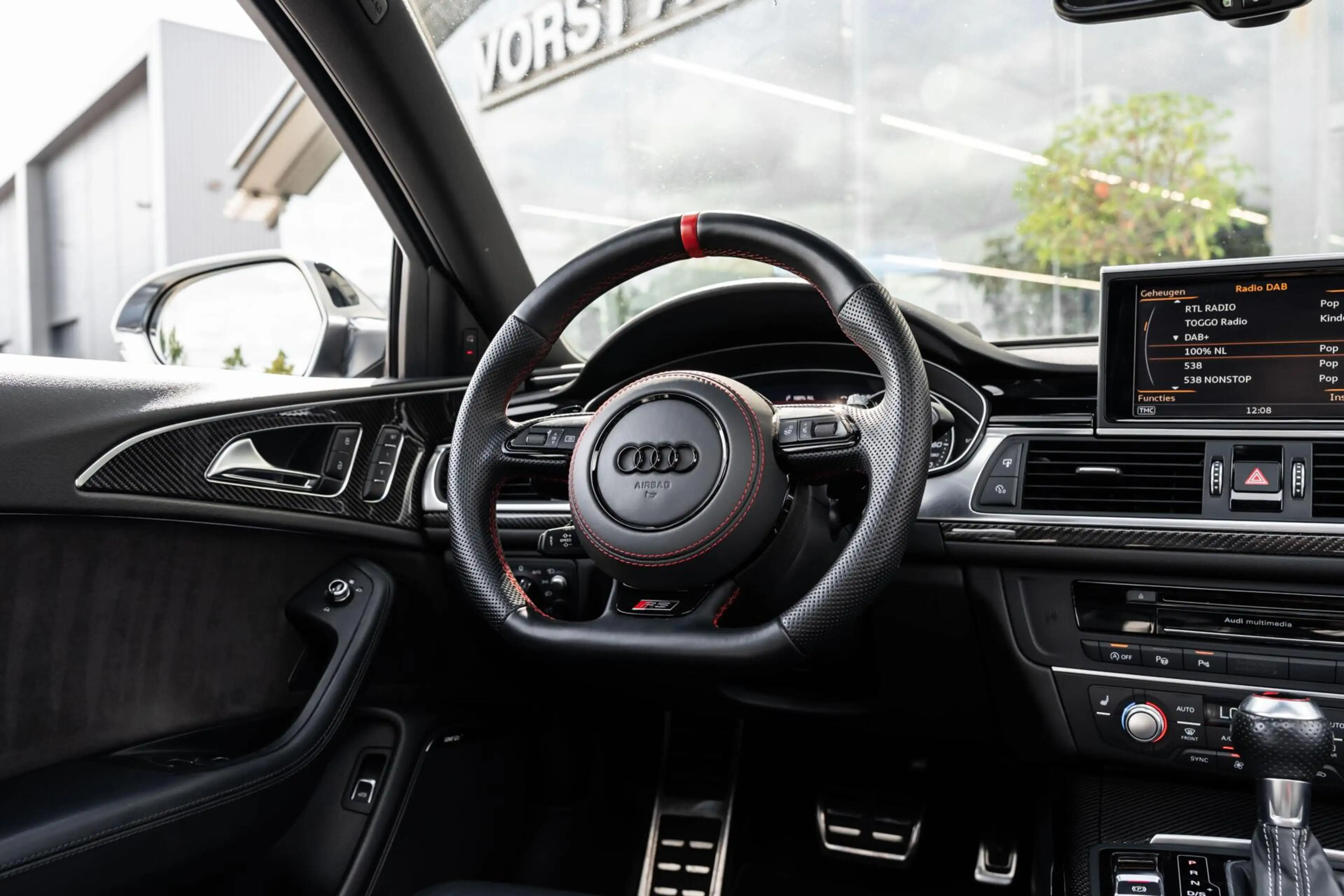 Audi RS6 Avant 4.0 TFSI RS 6 quattro — photo 15