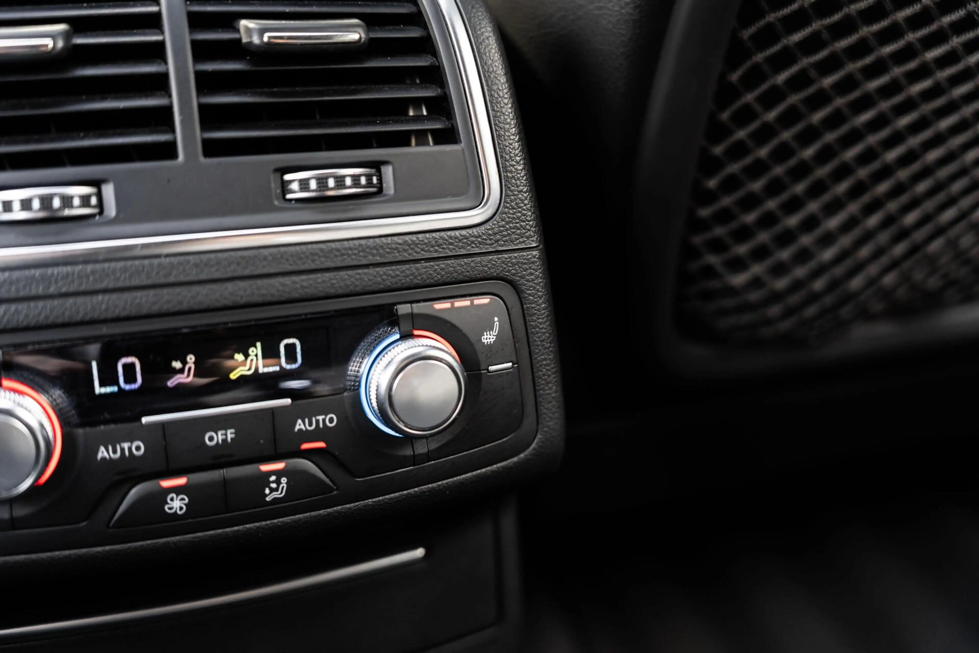 Audi RS6 Avant 4.0 TFSI RS 6 quattro — photo 29