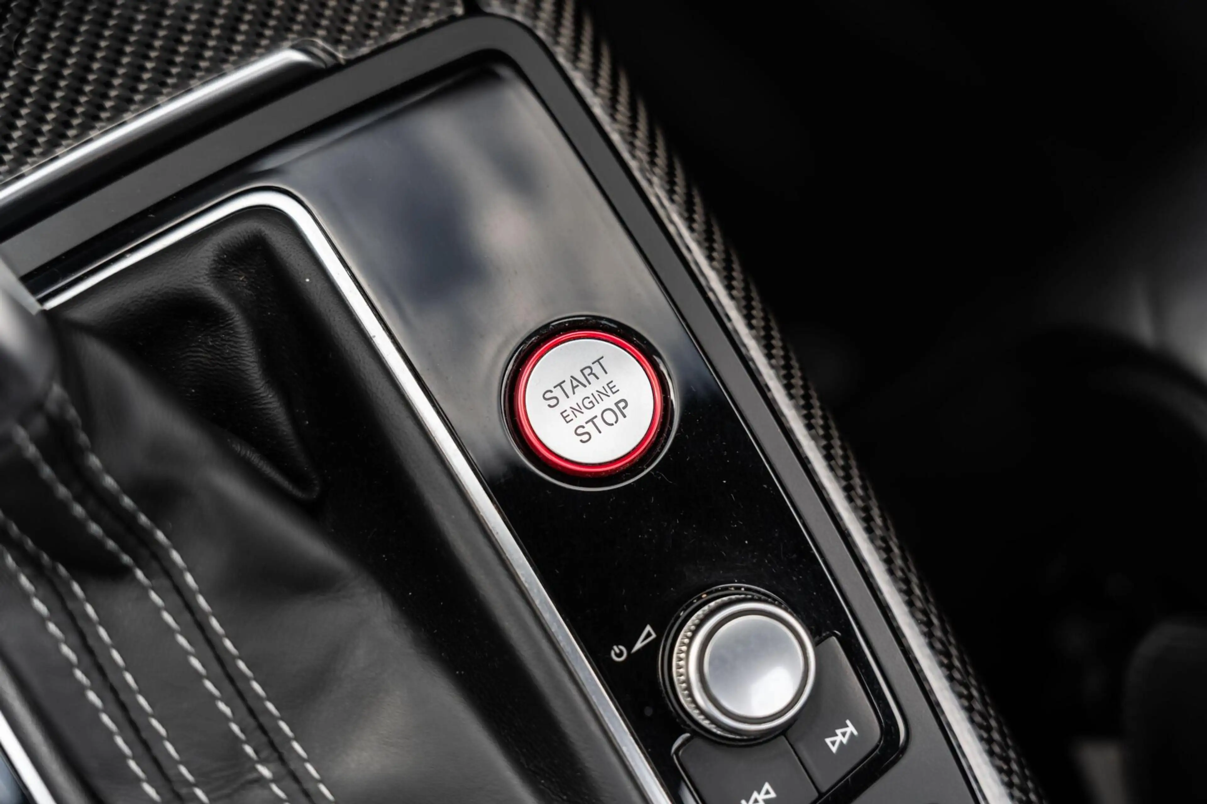 Audi RS6 Avant 4.0 TFSI RS 6 quattro — photo 32