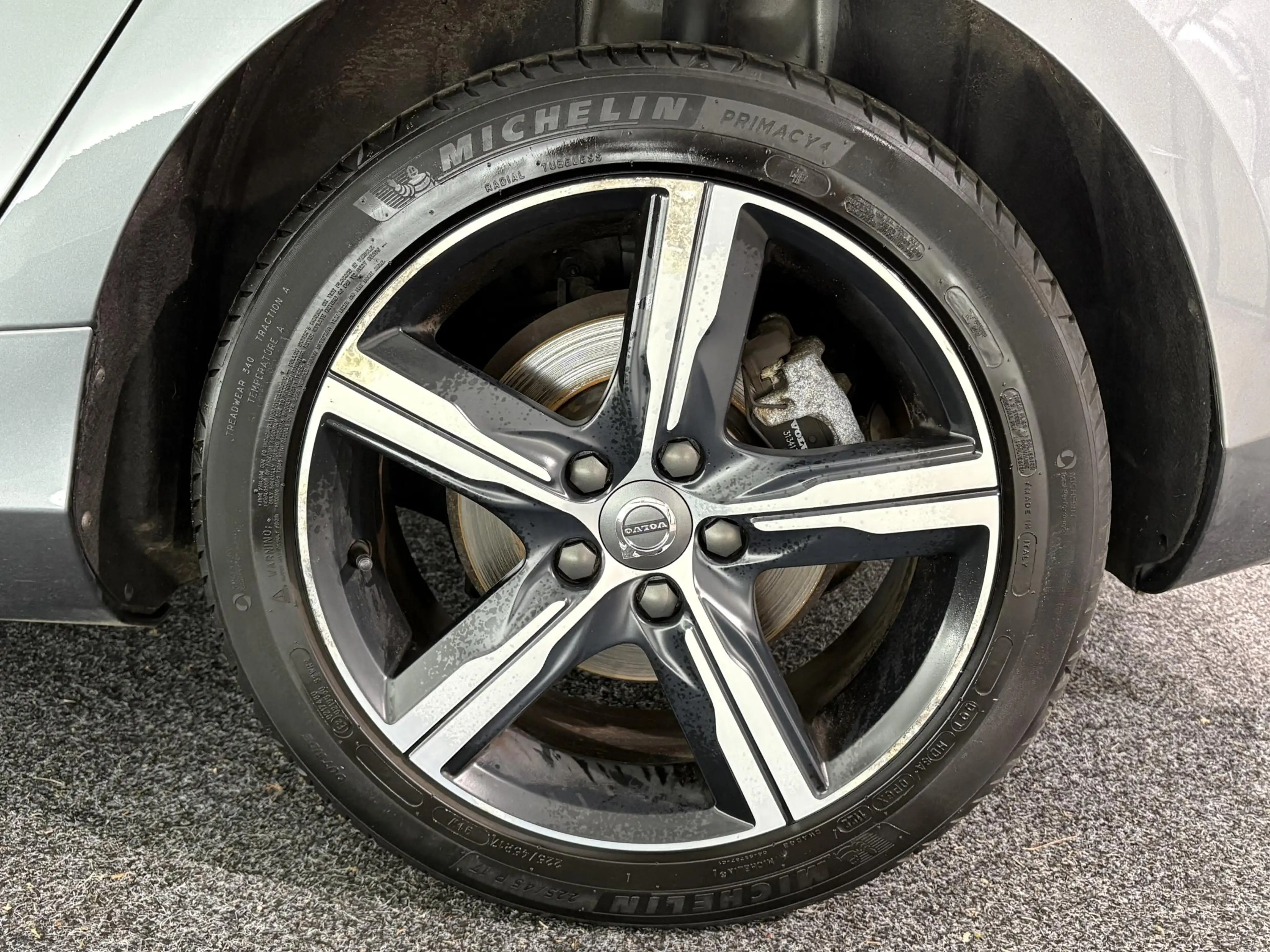 Volvo V40 1.5 T3 Polar+ Sport R-Design | TREKHAAK | PANO-DAK — photo 22