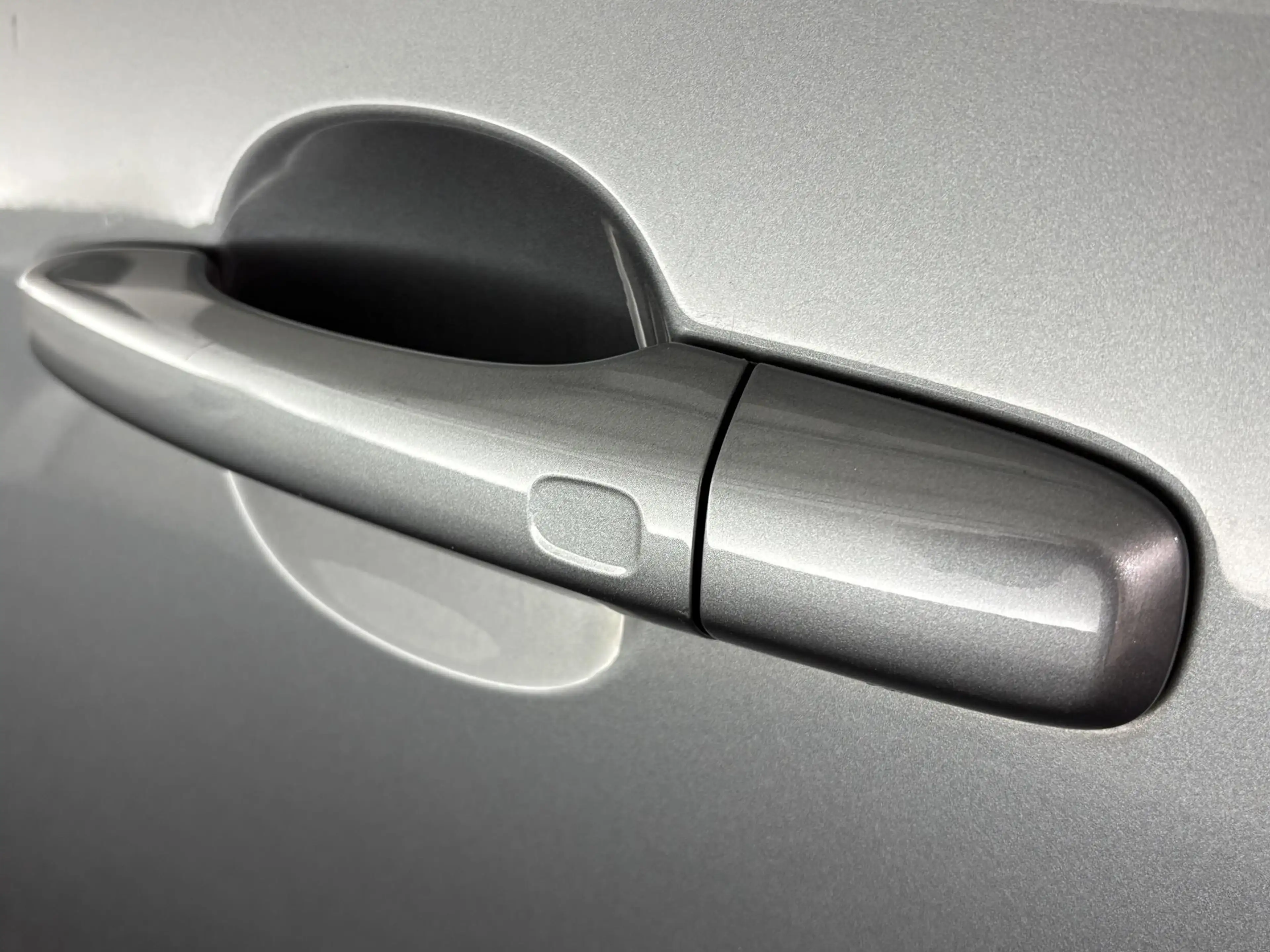 Volvo V40 1.5 T3 Polar+ Sport R-Design | TREKHAAK | PANO-DAK — photo 23