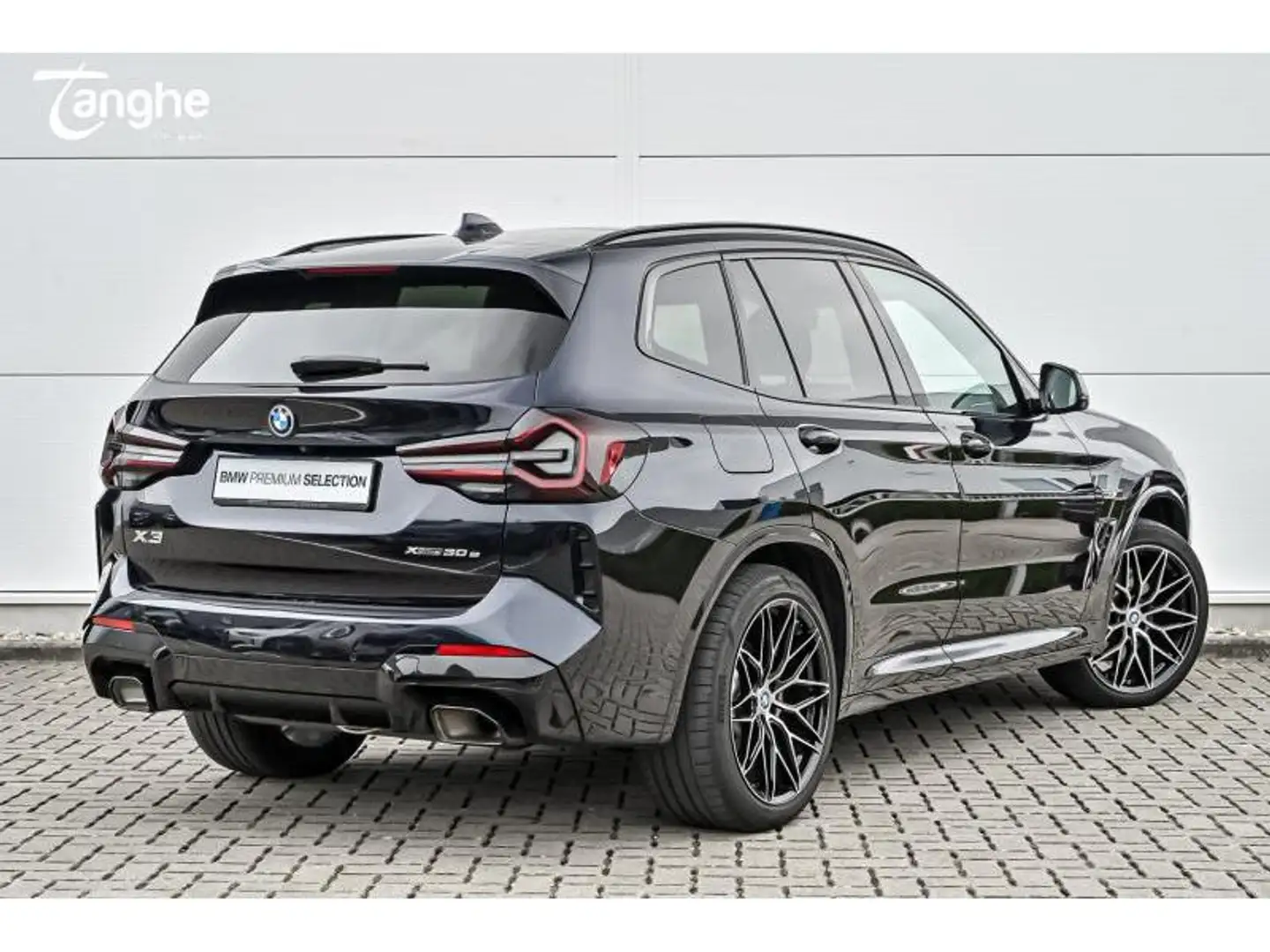 BMW X3 xDrive30e M Sportpakket Zwart - 2